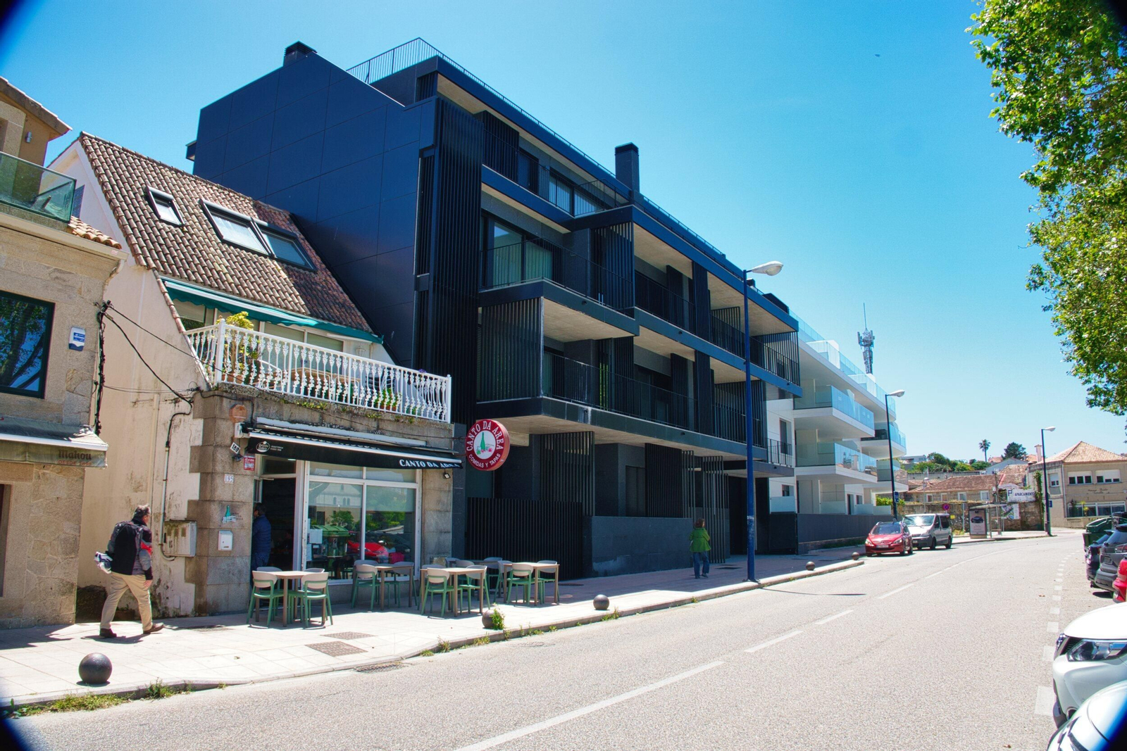 Una de las promociones en la playa de Canido