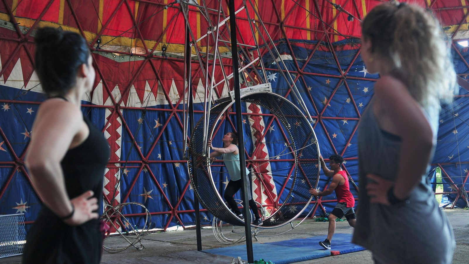 Benposta 23/05/2020.- Benposta recupera la idea de su escuela de circo. José Paz