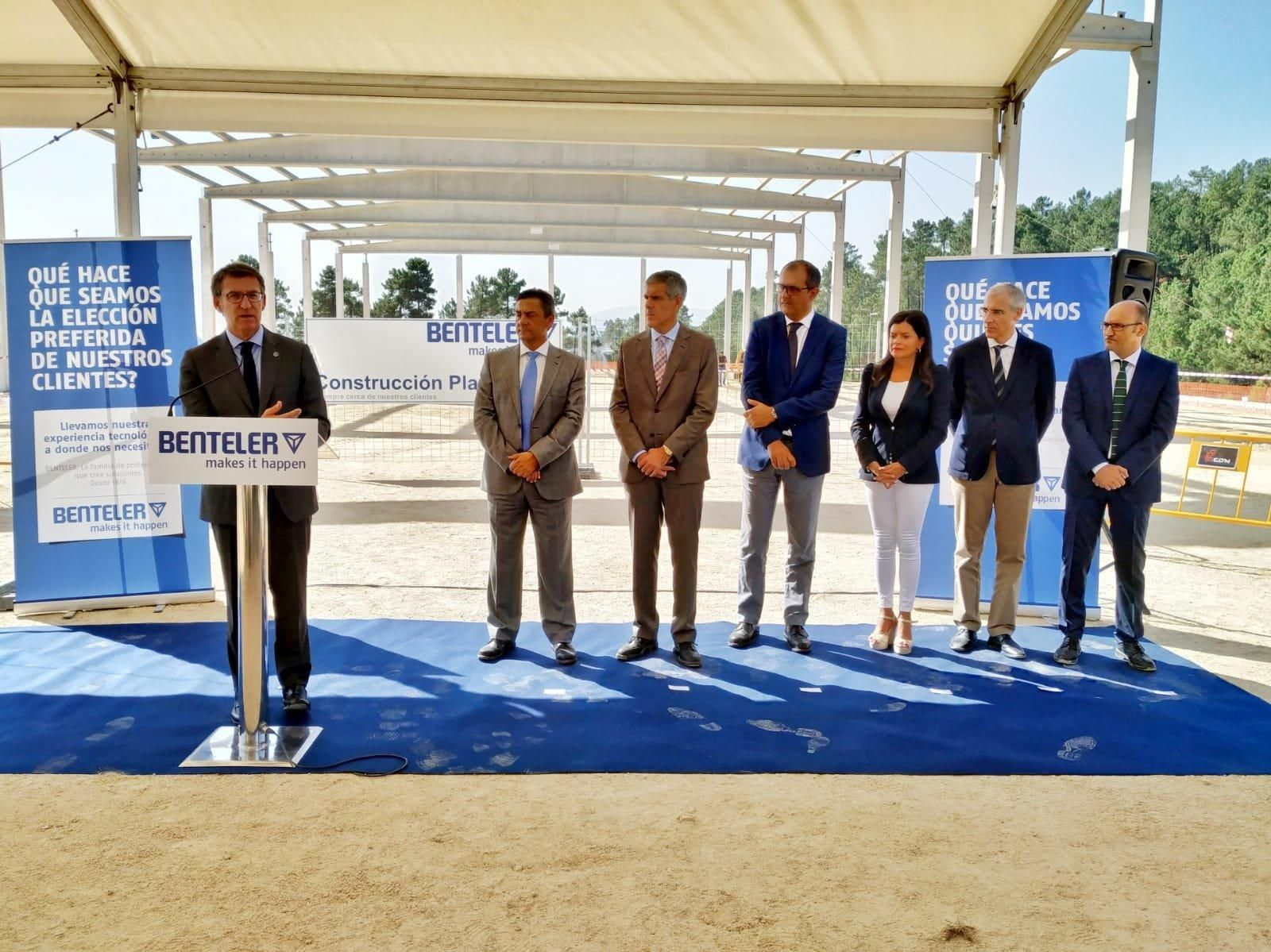 Feijóo visita la construcción de la nueva fábrica de Benteler en Mos