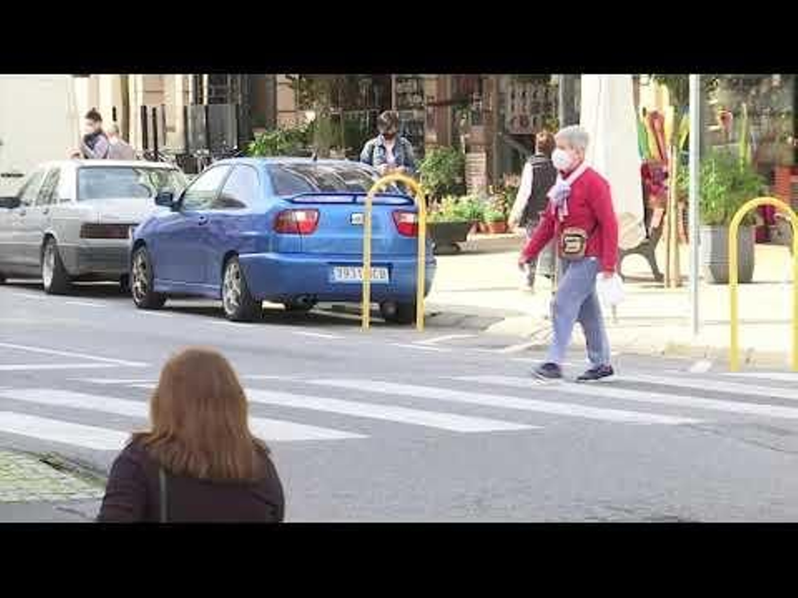 Galicia tumba el toque de queda, reabre su frontera y amplia los horarios de bares y restaurantes