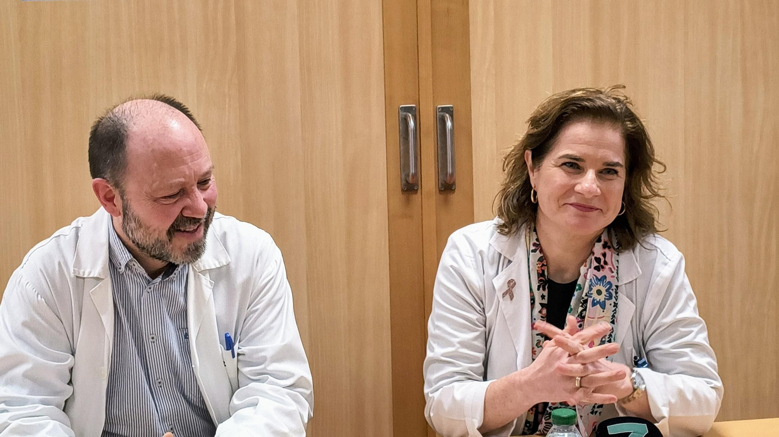 Ignacio Cedoz y Yolanda Sanduende presentaron el balance en el Hospital Montecelo.