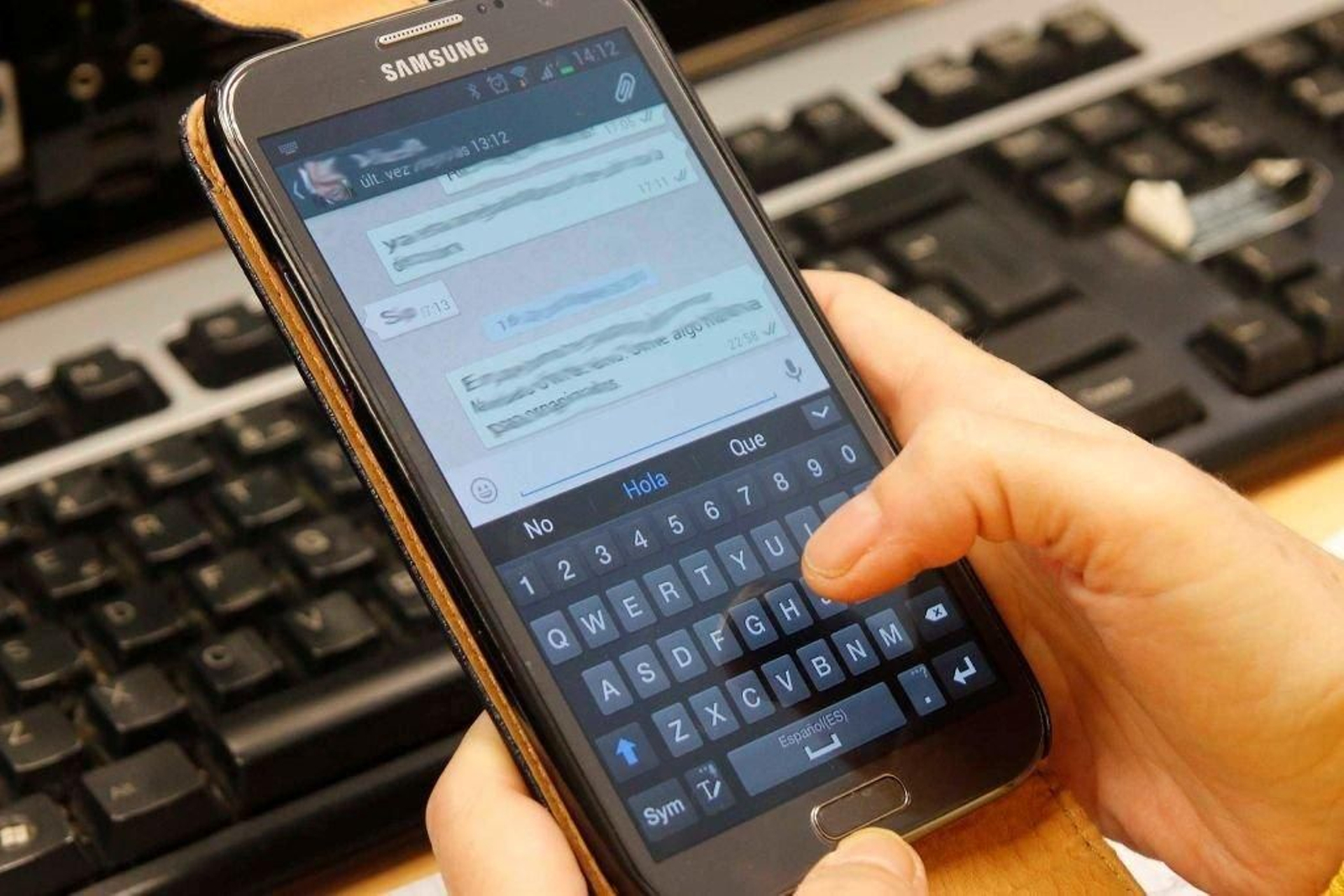 Las conversaciones por teléfono móvil, herramienta fundamental también en la investigación.