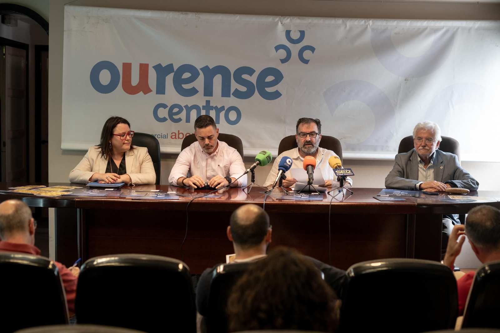 Luis Rivera comenta las actividades de la Shopping Night.