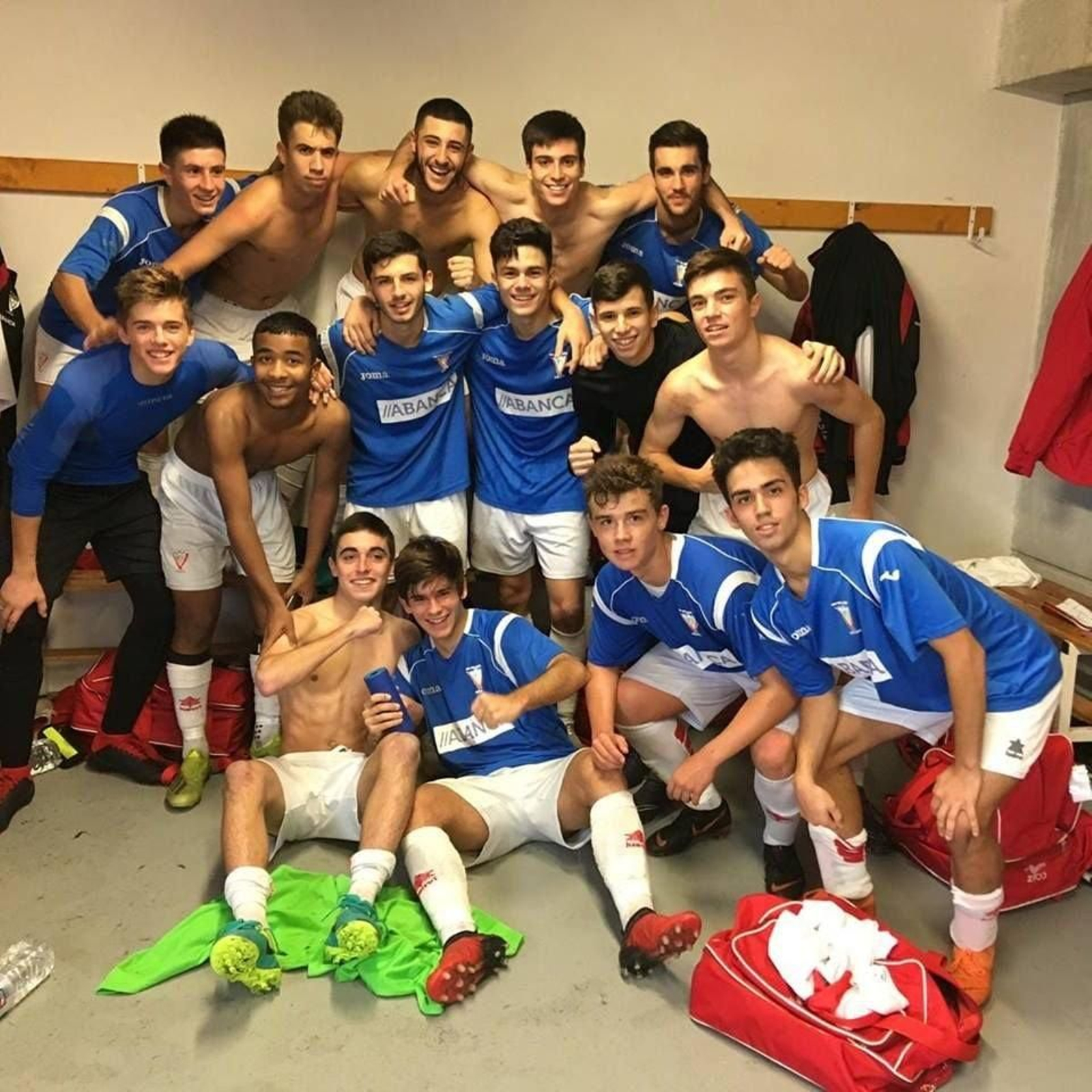 La plantilla del Val Miñor lleva cuatro jornadas sin perder.