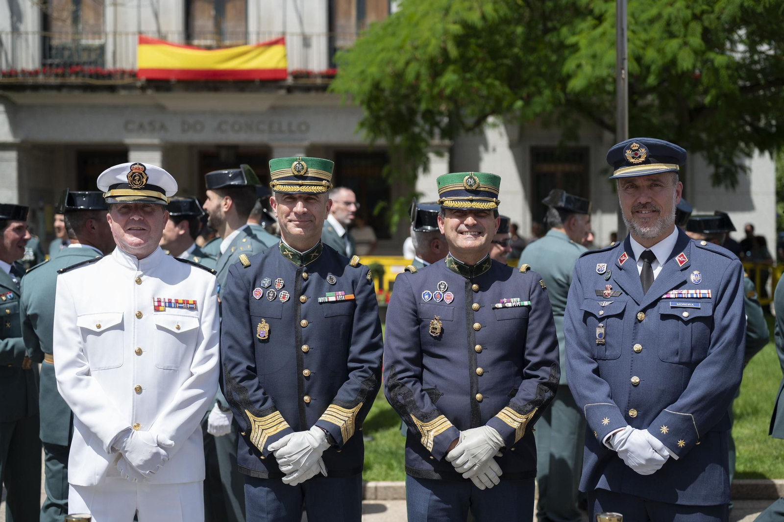 Galería | O Barco de Valdeorras se vuelca con el 182 aniversario de la Guardia Civil