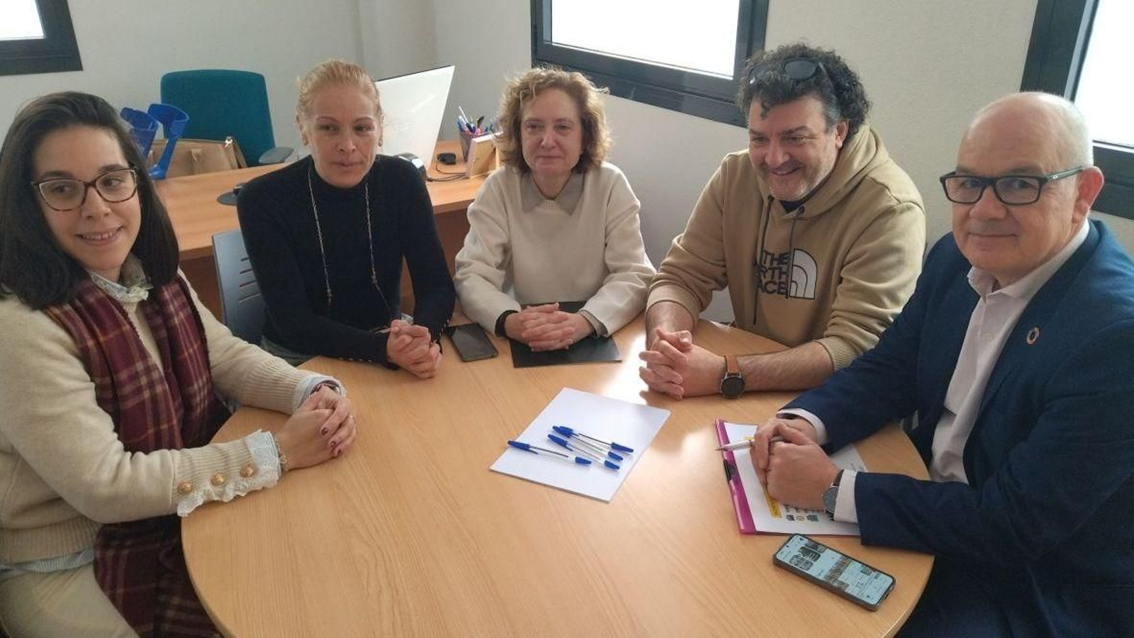 Ángeles Vispo, Teresa García, Araceli Fernández, Jacobo Arias y Eladio Santos.
