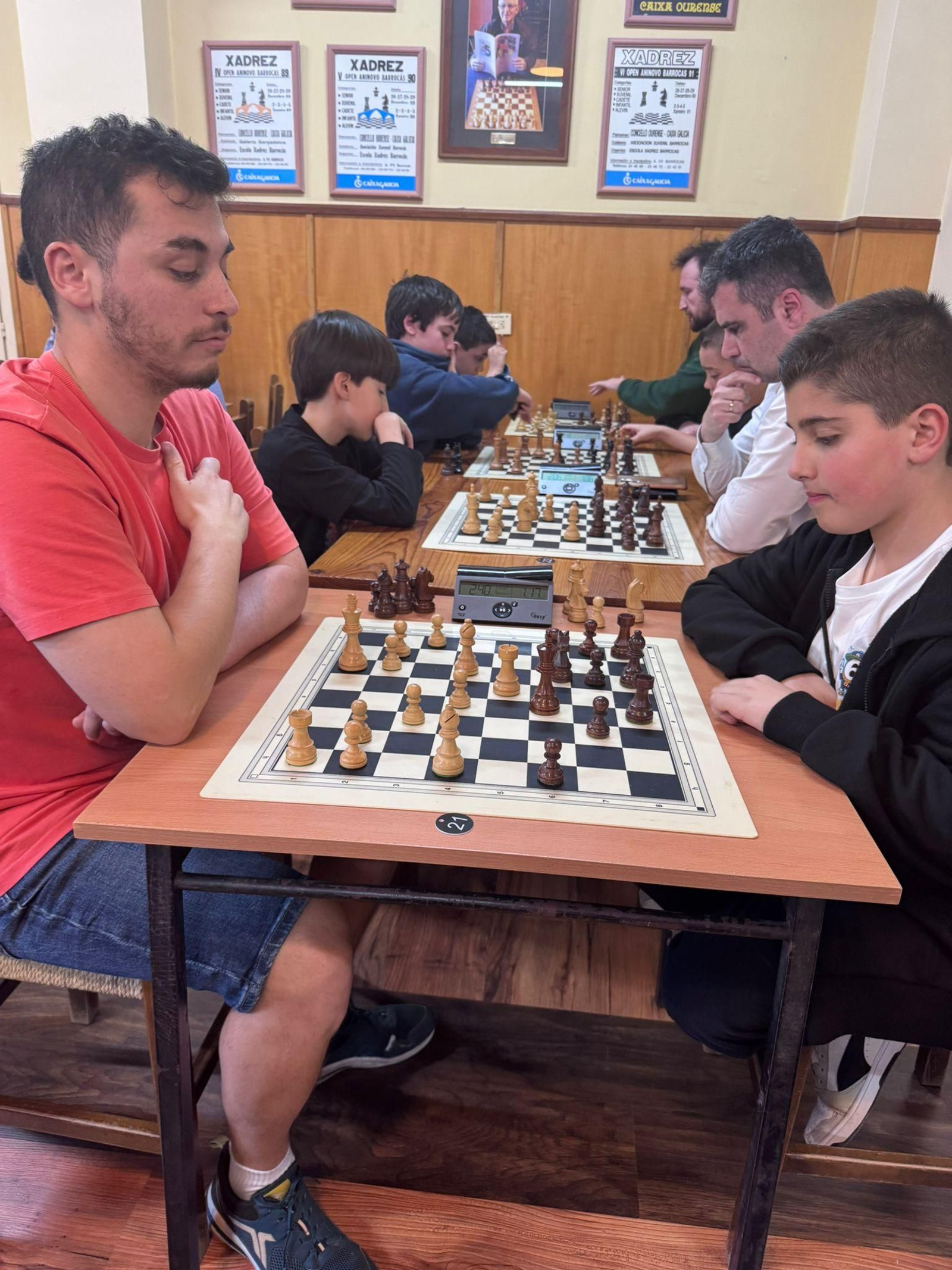 Galería | El ajedrez conquista Barrocás durante la Semana Santa