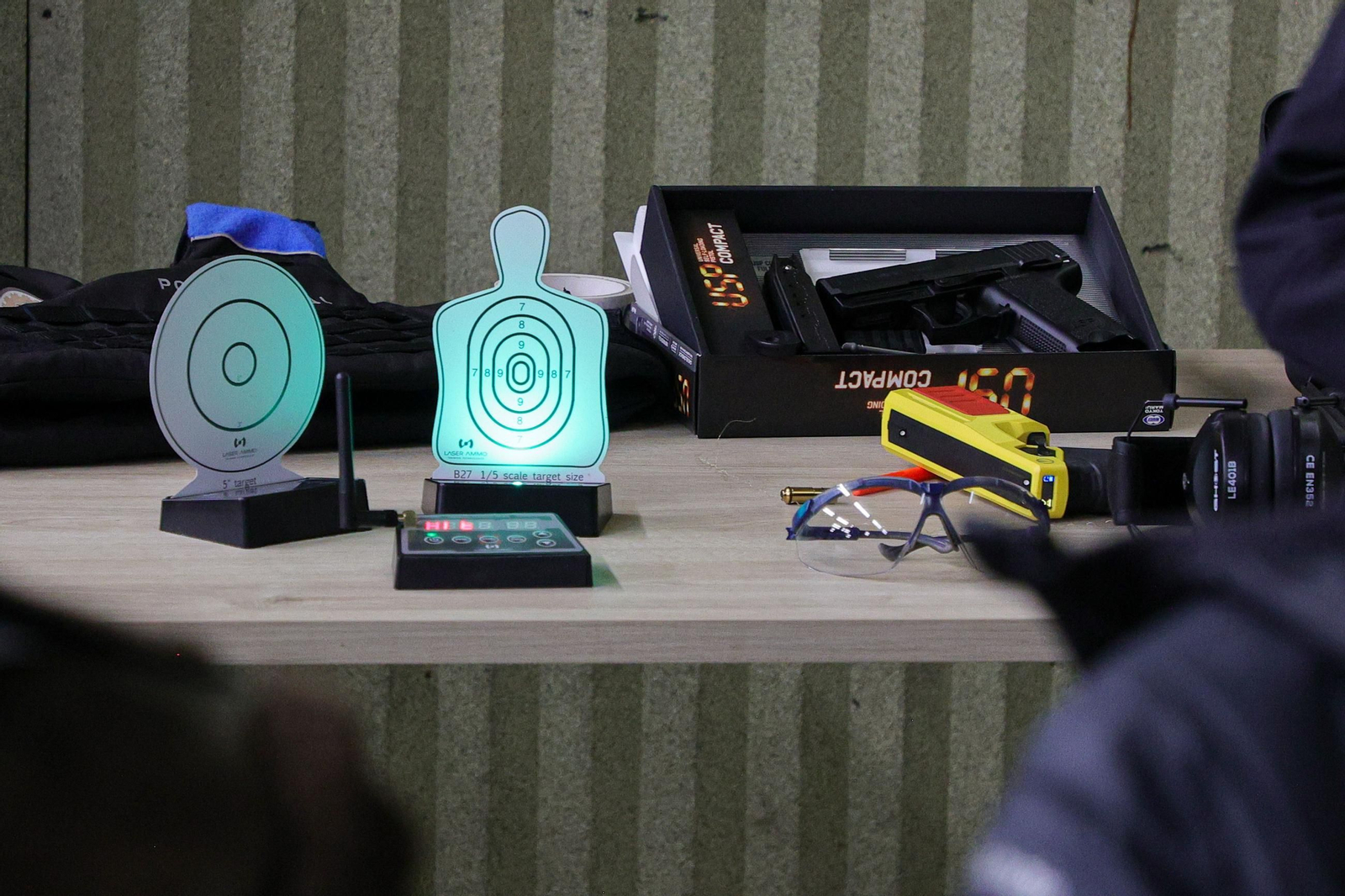 Galería | Niños y mayores descubren el trabajo de la Policía Local de Vigo