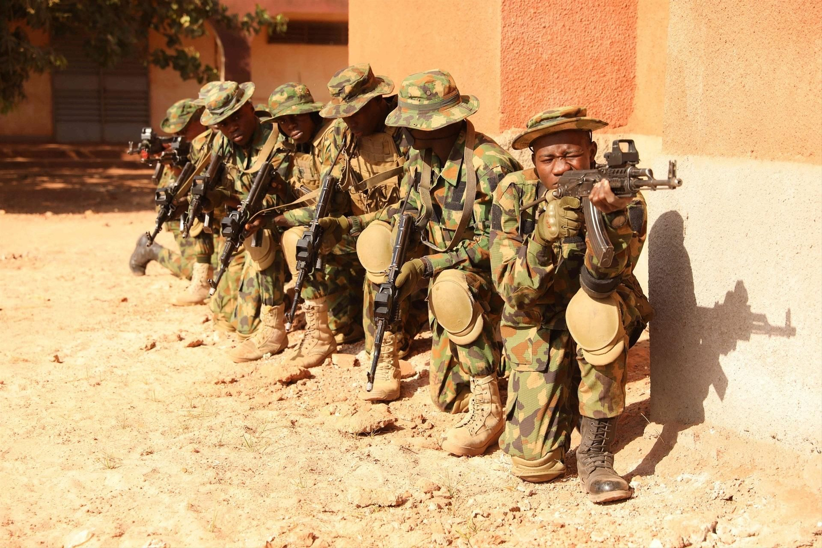 Soldados en Nigeria