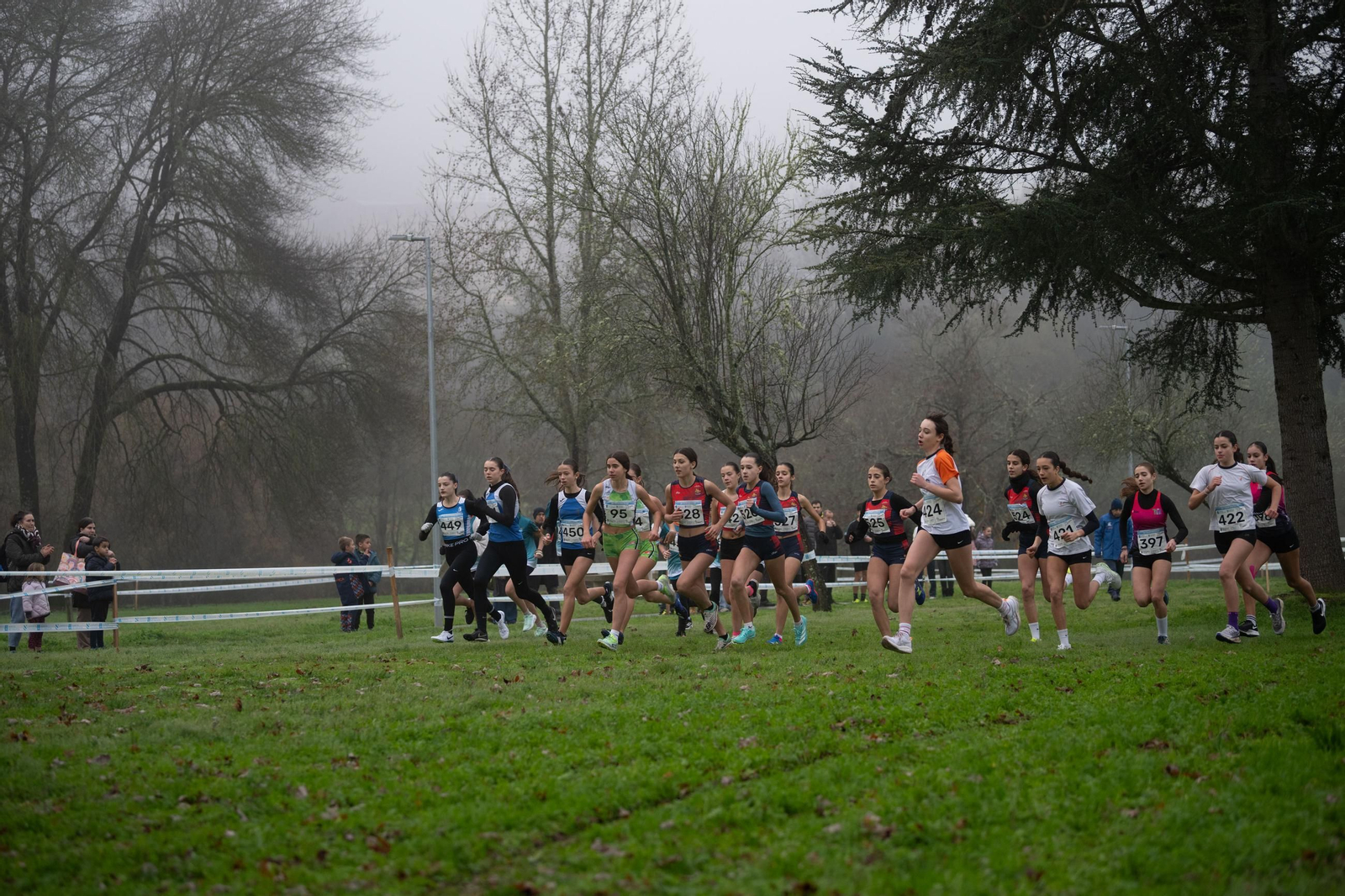 Galería | El Campeonato Provincial de Cross escolar vive una jornada más en Ribadavia