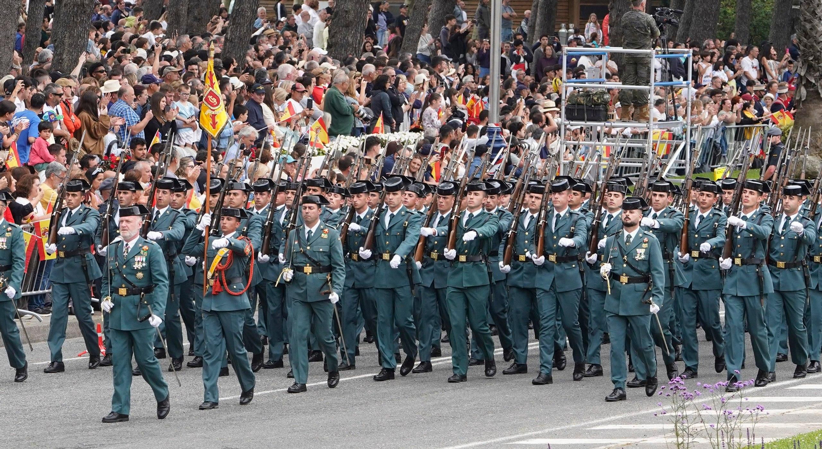 Galería | Las mejores imágenes del histórico Día de las Fuerzas Armadas en Vigo