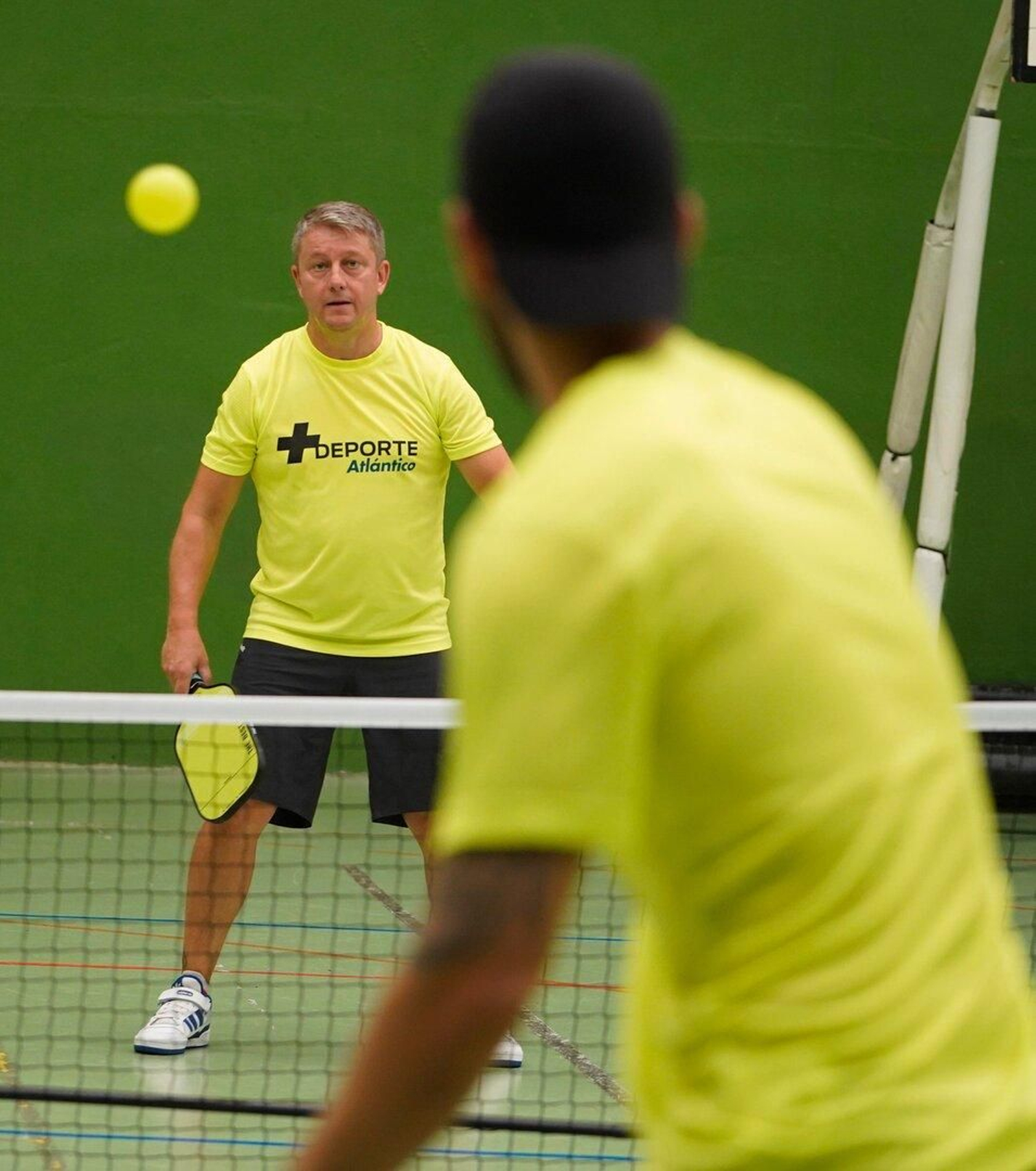 Pickeball con +Deporte Atlántico.