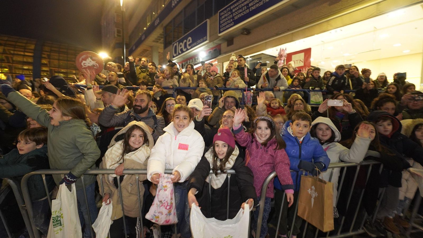 Galería | La Cabalgata de Reyes llena la ciudad de magia