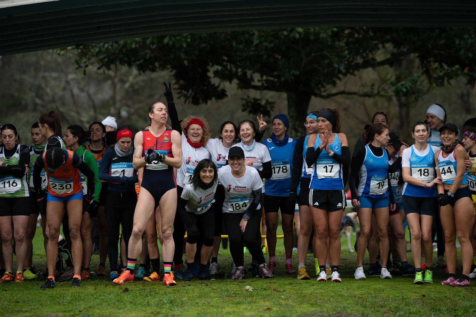 Galería | El Cross gallego disfruta en Ribadavia