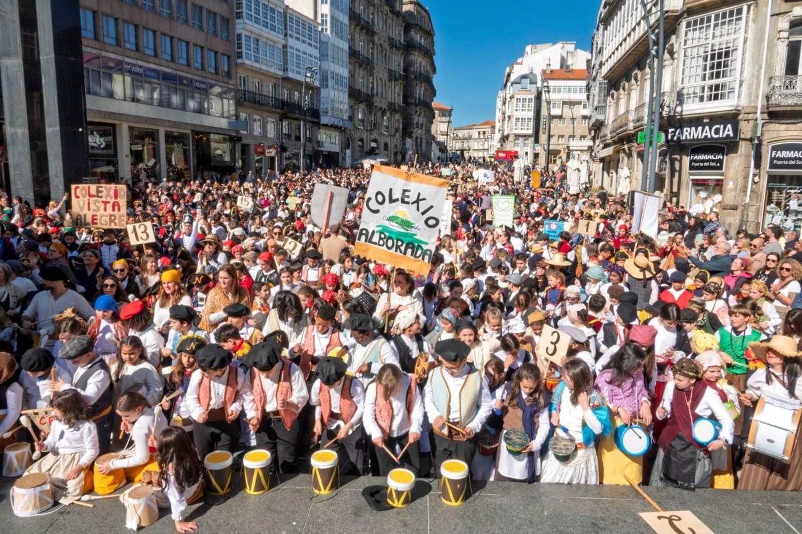 Galería | Cientos de niños toman Vigo por la Reconquistiña
