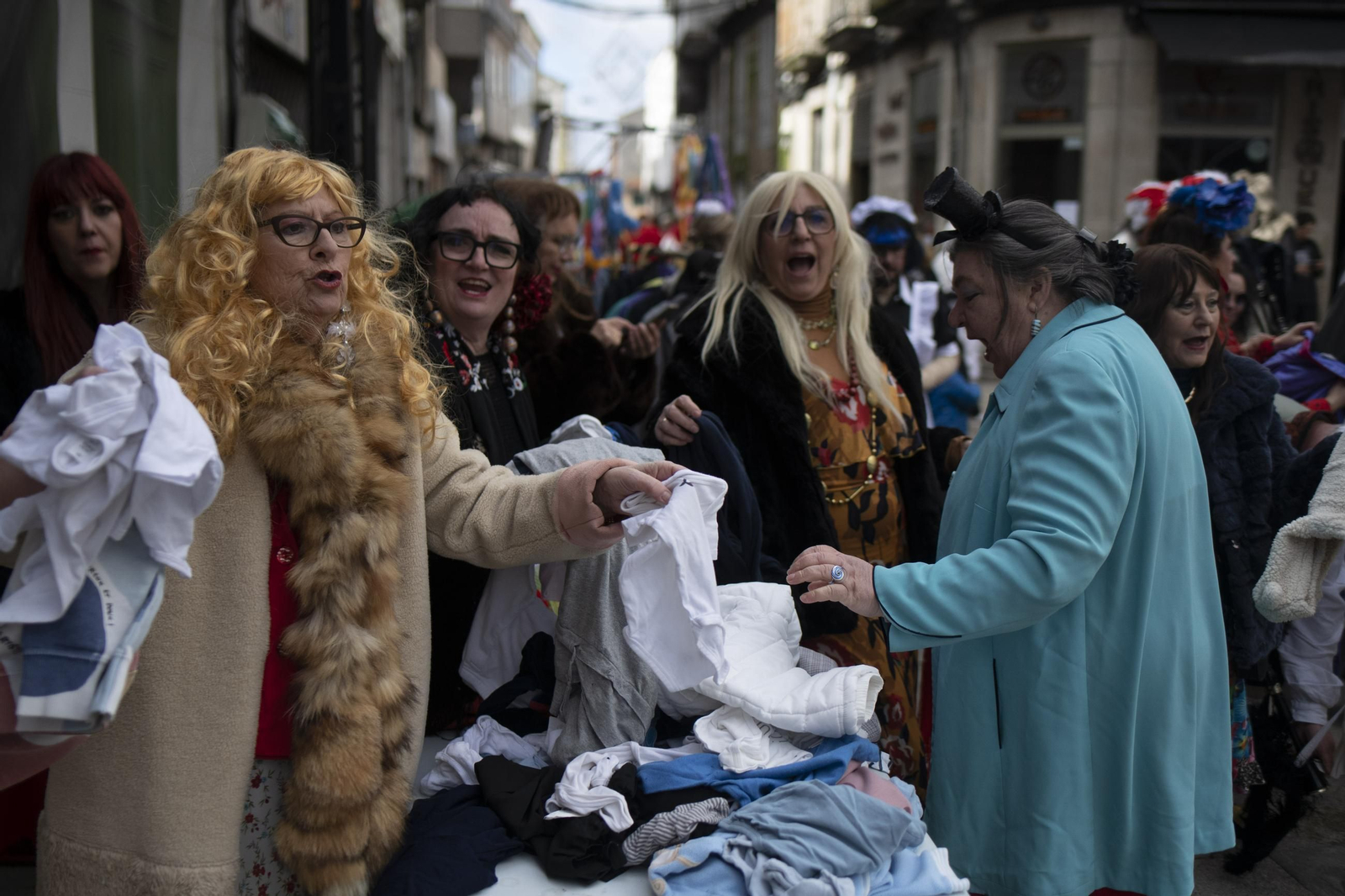 Galería | El sol hace acto de presencia en la mañana de sábado de Entroido de Xinzo de Limia