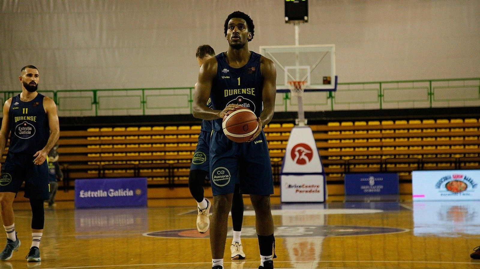 Justin Turner, en el partido contra el Oviedo (M.A.).