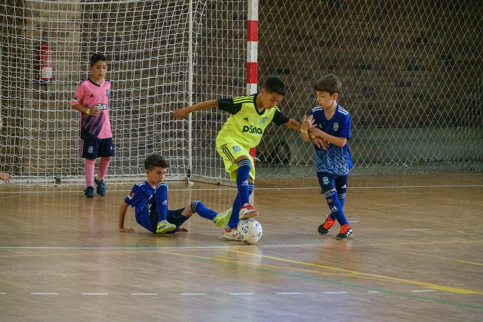 Partido de fútbol sala de la Vigo Cup en O Berbés.