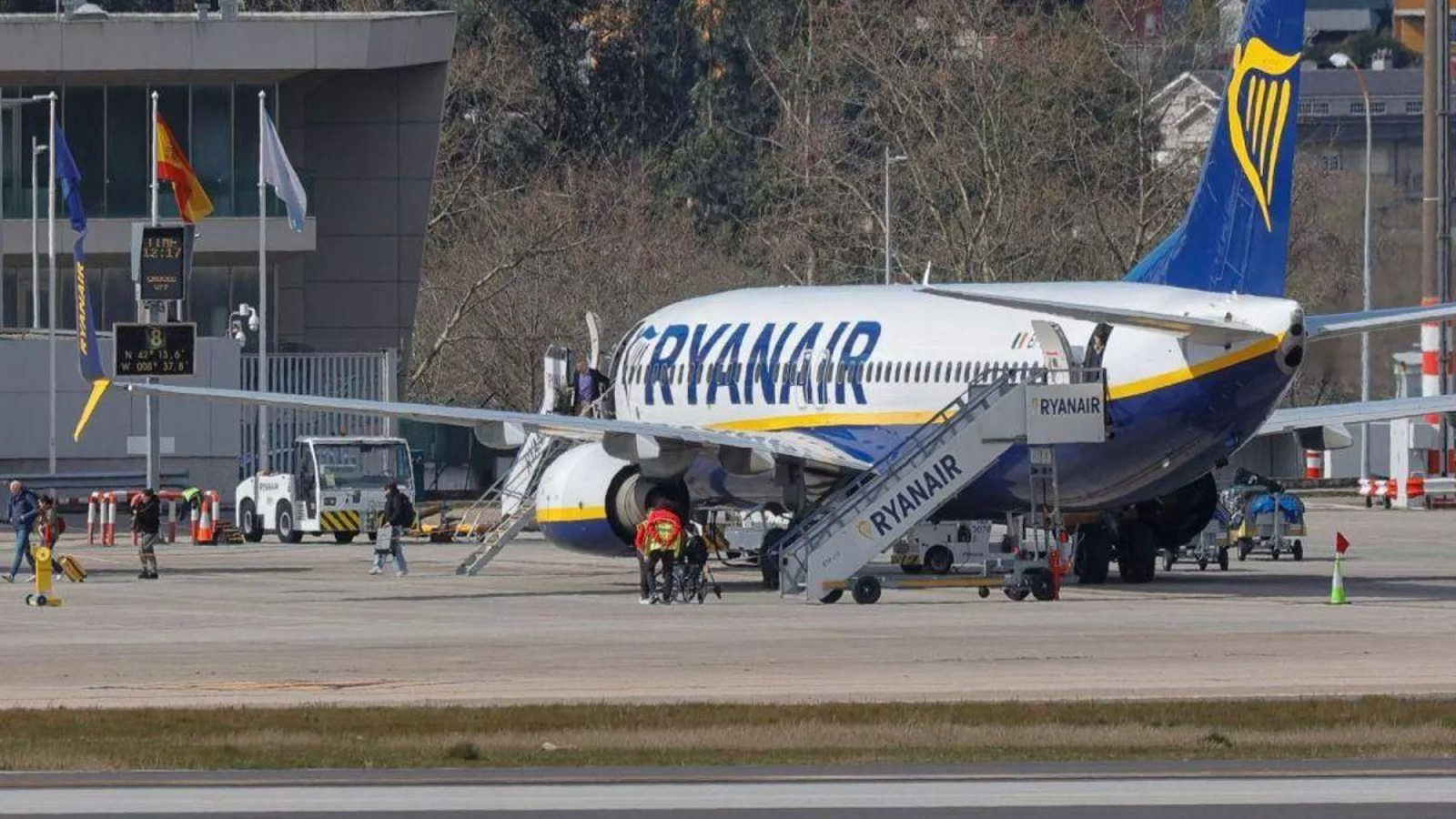Cientos de vigueses aprovecharon los vuelos a Londres.