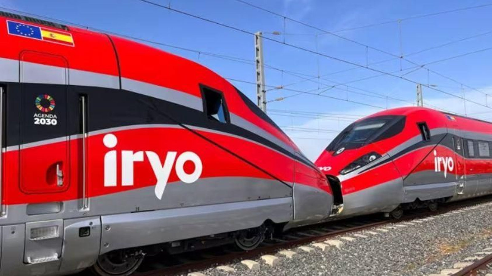 Imagen de archivo de un tren iryo.