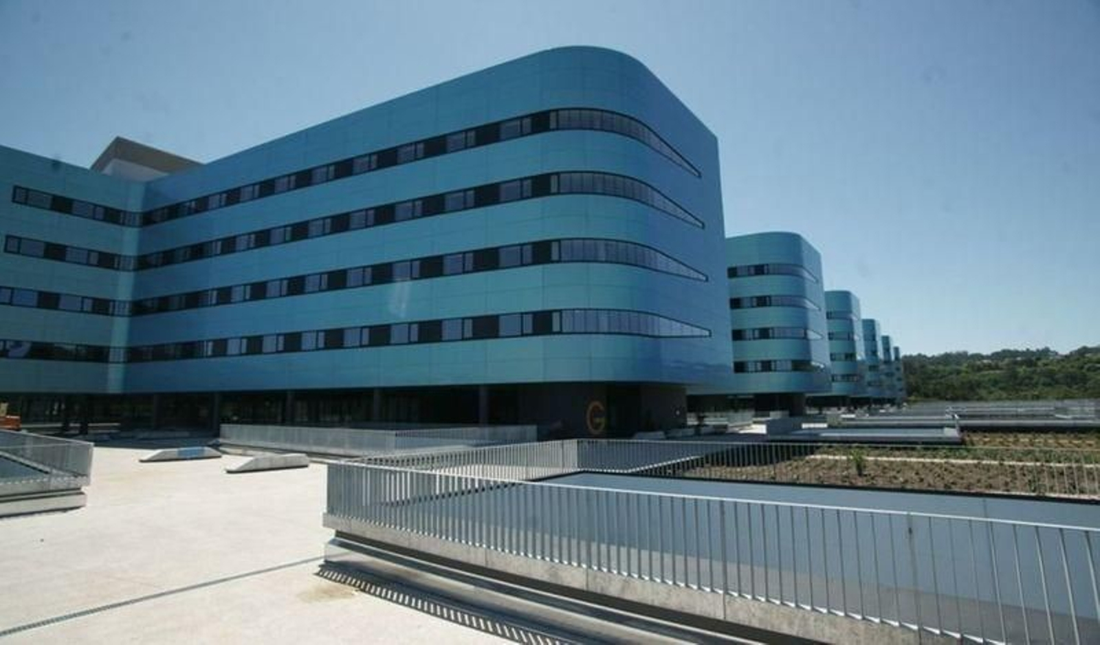 La menor permanecía ingresada en el Hospital Álvaro Cunqueiro de Vigo.