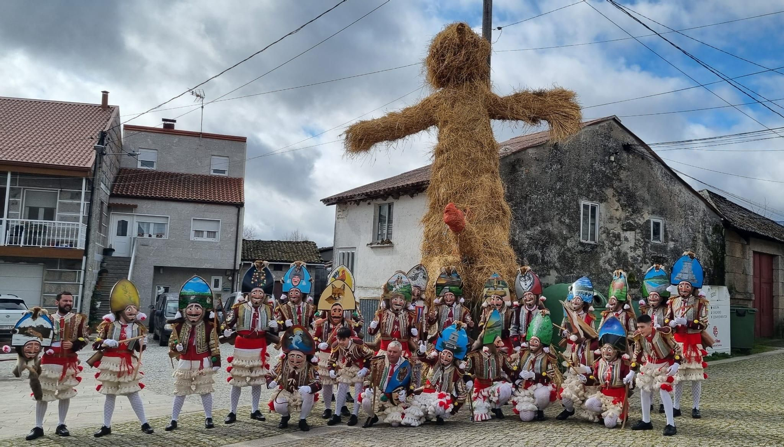 As Mázcaras volveron saír na Xironda.