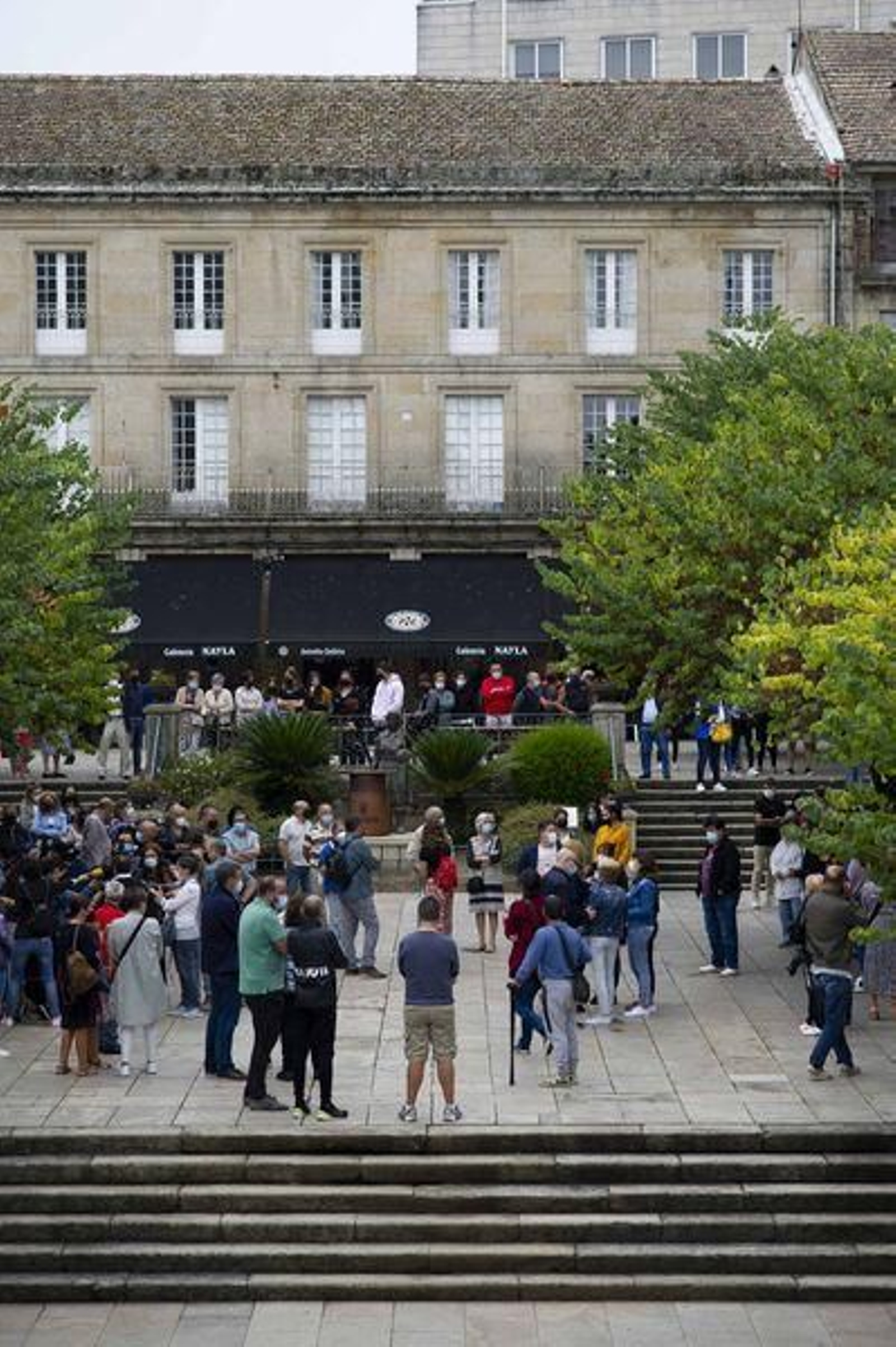 Concentración en apoyo a la menor agredida por un amigo en O Carballiño (MARTIÑO PINAL)