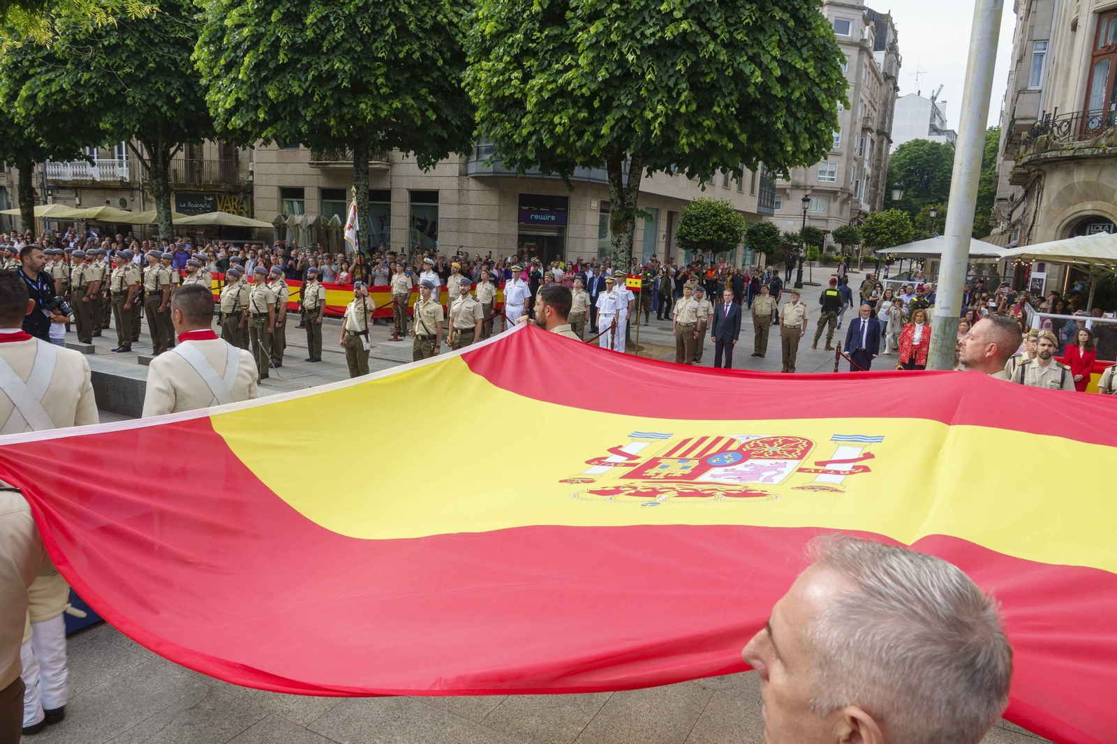 Galería | Comienza la programación del Día de las Fuerzas Armadas en Vigo