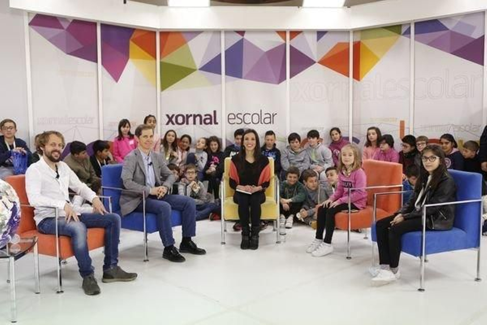 Escolares do CEIP Virxe de Covadonga serán os  protagonistas esta semana  do programa Xornal Escolar de Telemiño.