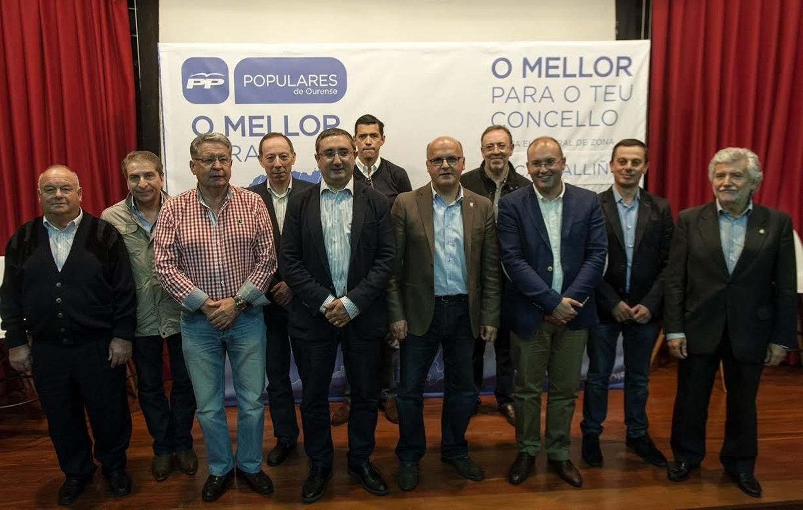 De esquerda a dereita: Manuel Vázquez, Alejandro González, José Luis Valladares, Manuel Prado, Argimiro Marnotes , Ernesto Pérez, Manuel Baltar, Manuel Penedo, Miguel Tellado, José Luis González e Rosendo Fernández (JOSÉ PAZ)
