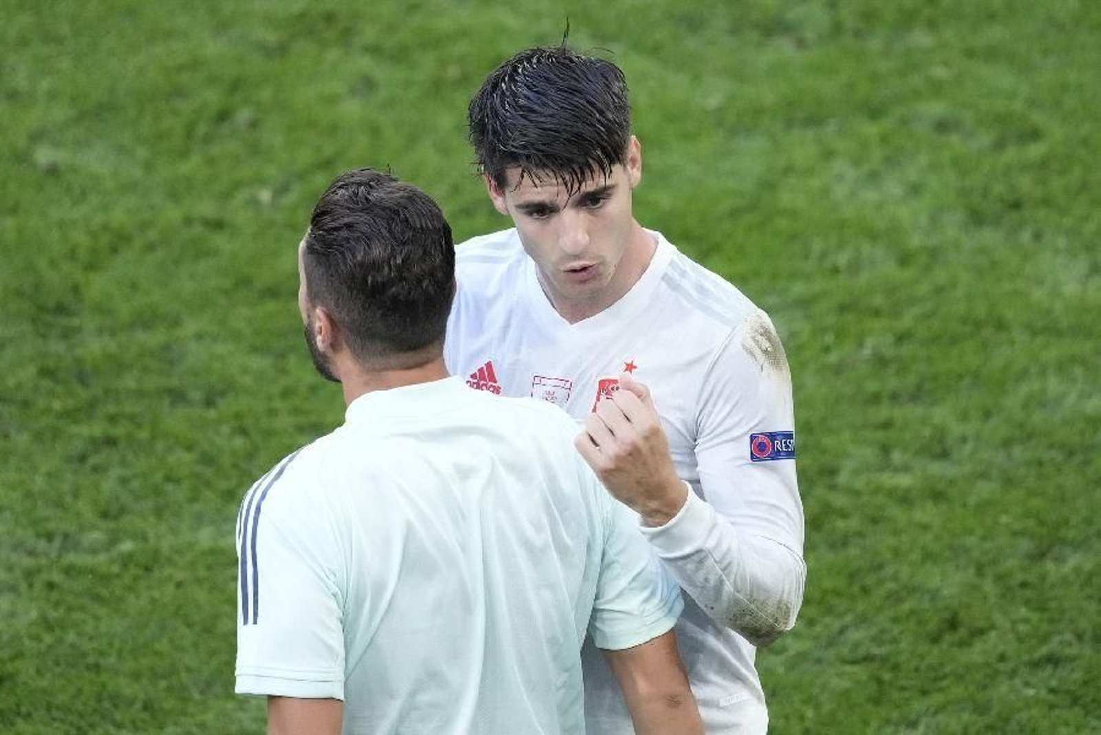 España sufre en su pase a cuartos 12