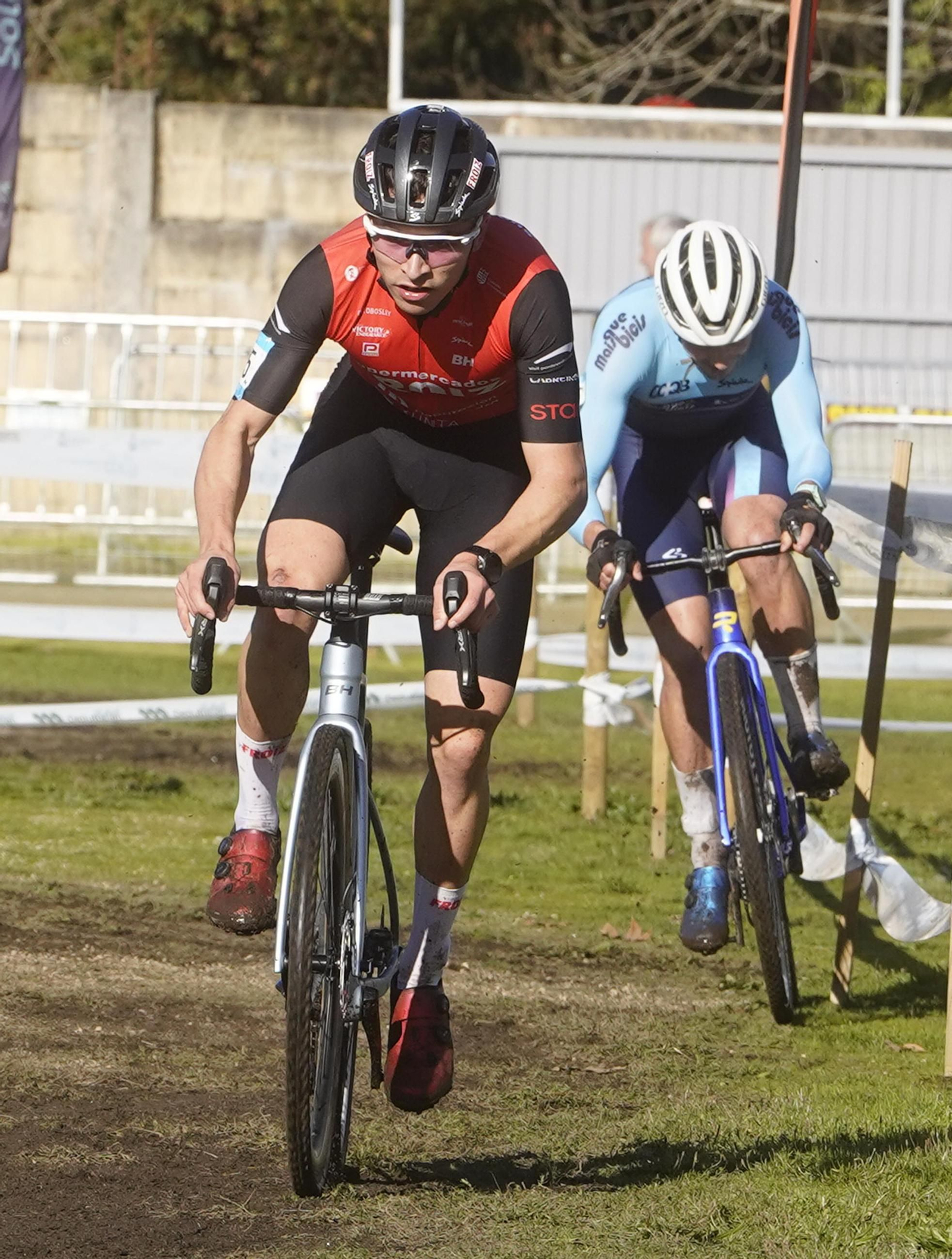 Galería | El ciclocross toma Ponteareas con más de 200 participantes
