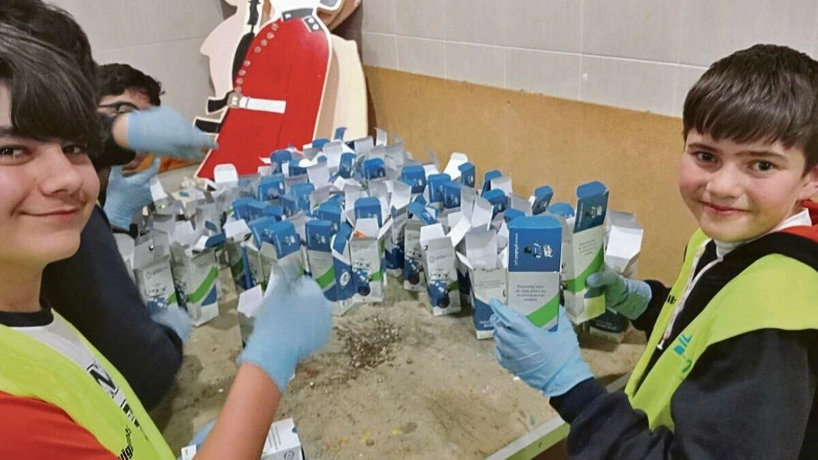 Los alumnos de Franciscanas hacen balance de lo recogido en la campaña.