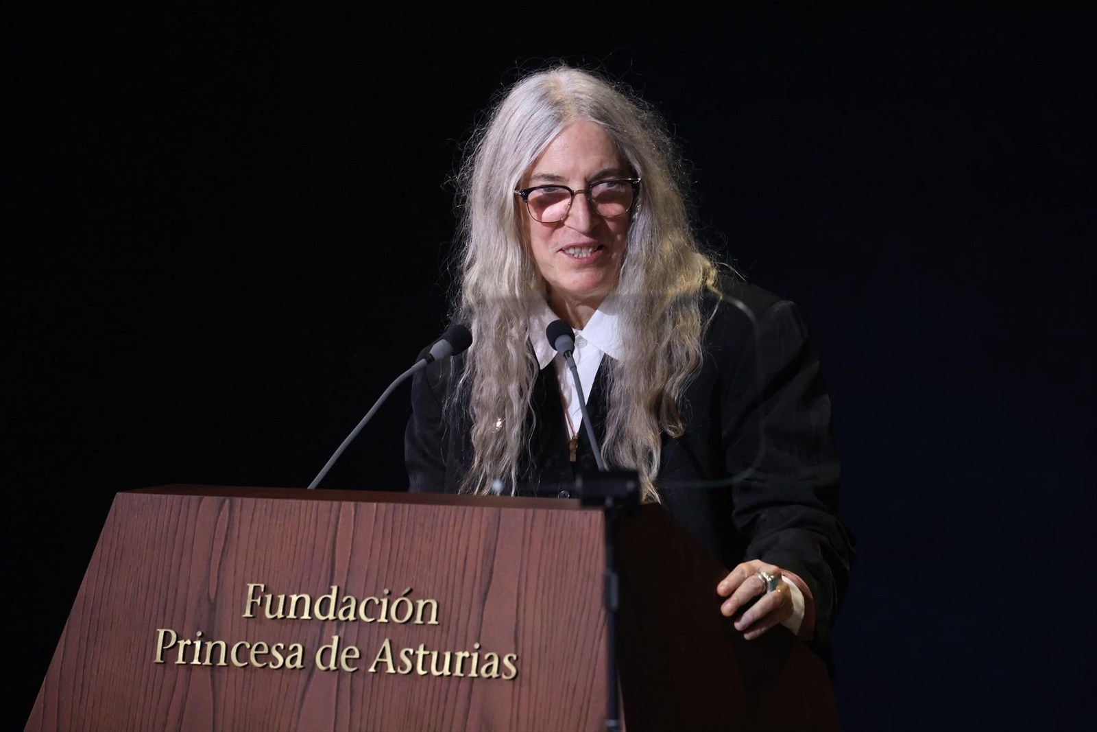 La cantante Patti Smith, pronuncia su discurso durante los Premios Princesa de Asturias.