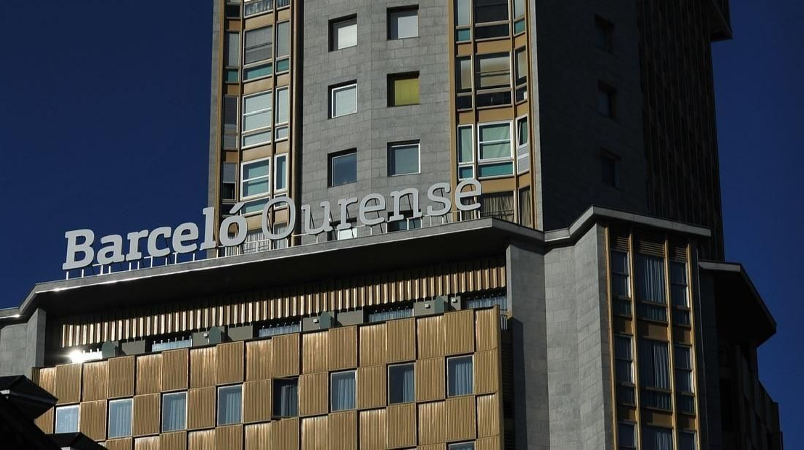El nuevo rótulo de La Torre.