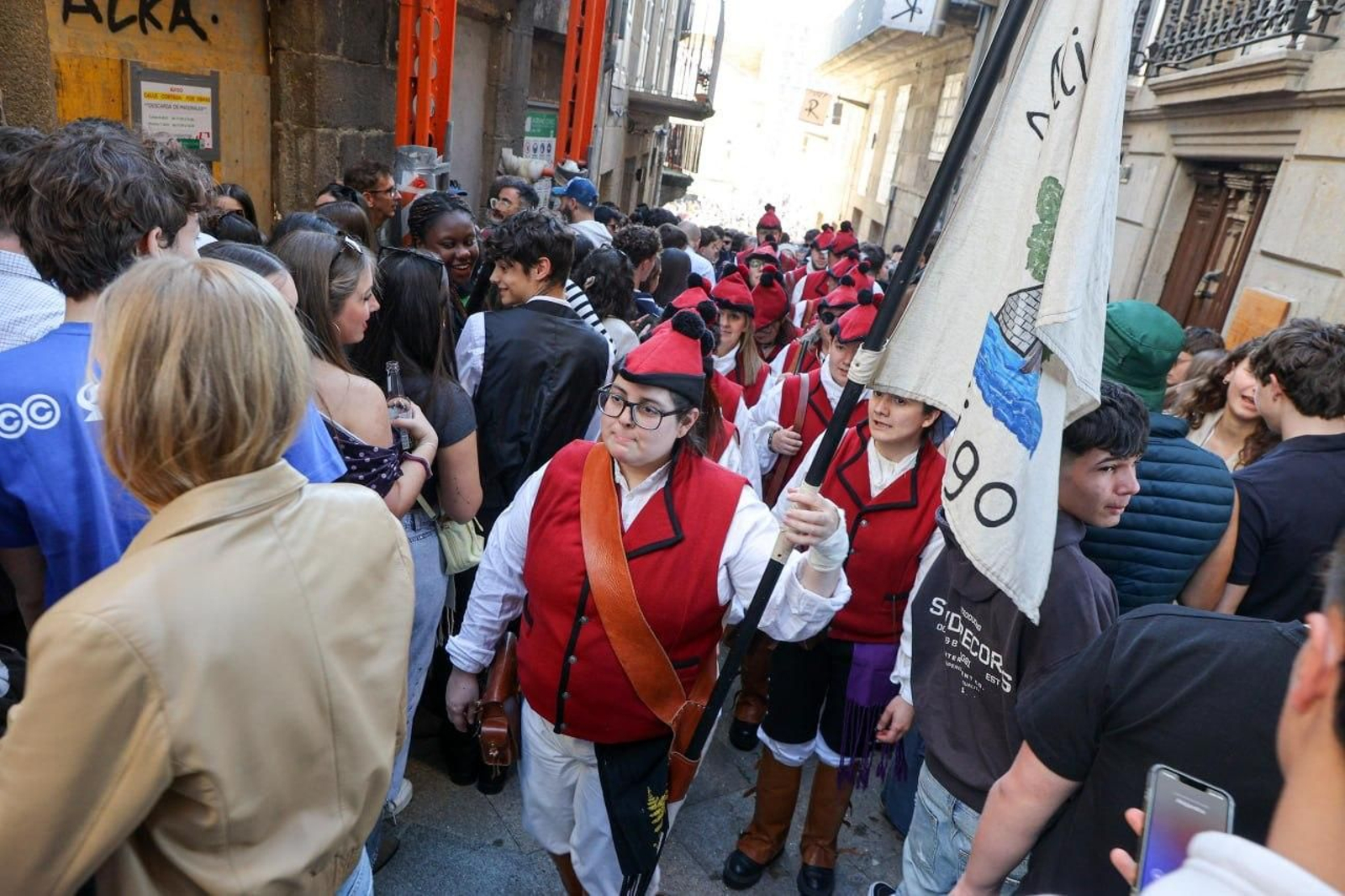 Galería | El Casco Vello de Vigo se llena de vida el sábado por la Reconquista