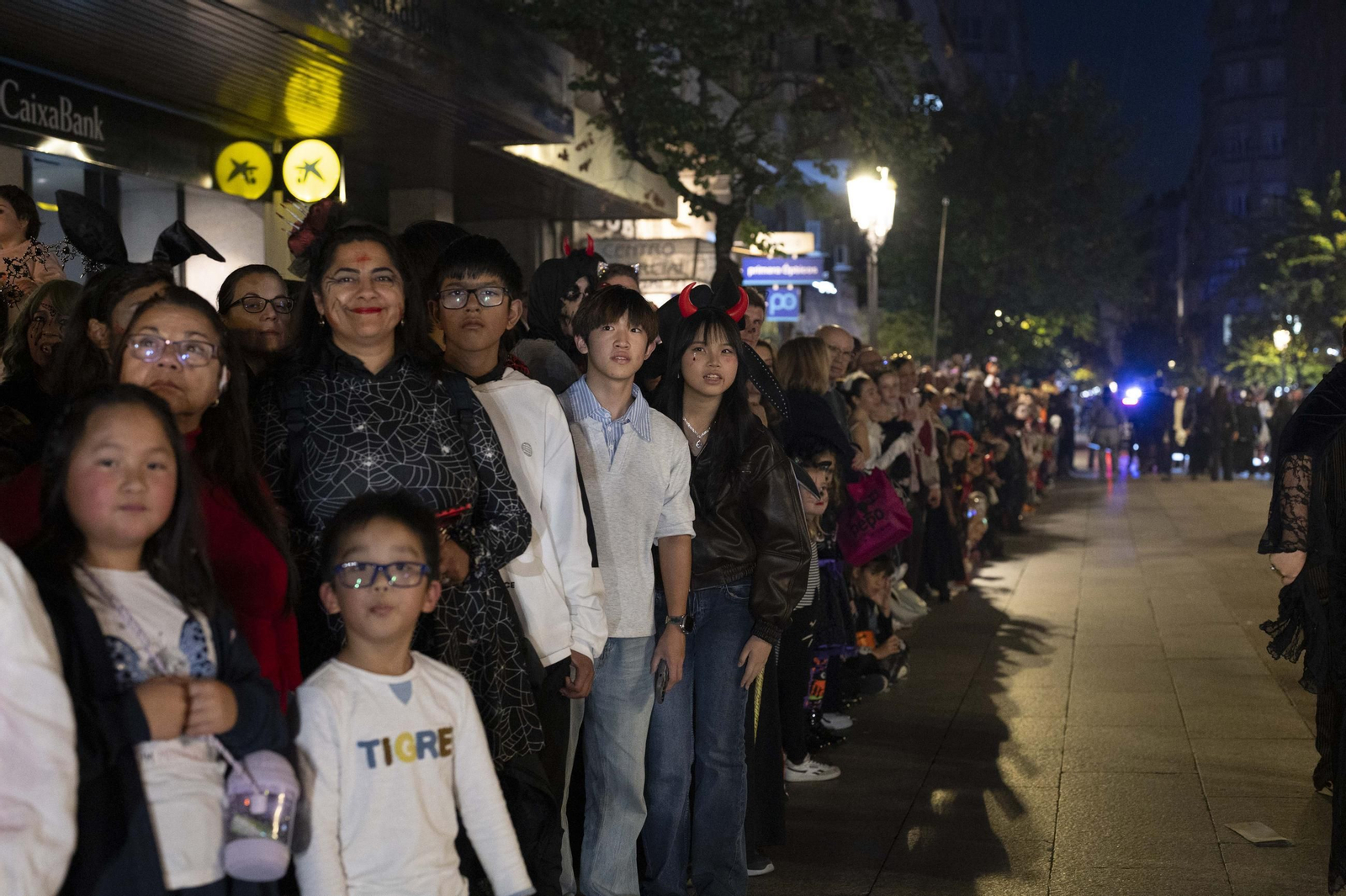 Galería | Ourense se transforma en una ciudad de miedo para celebrar Samaín