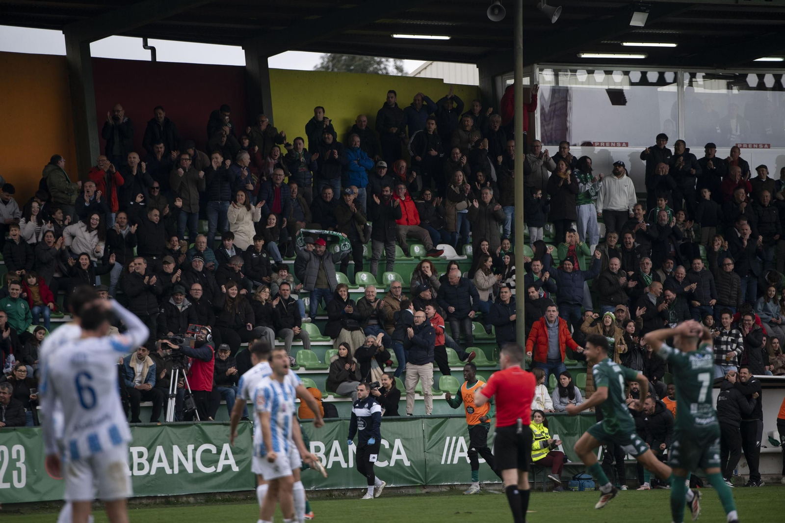 Galería | Espiñedo disfruta de la victoria del Arenteiro que pone fin a la mala racha