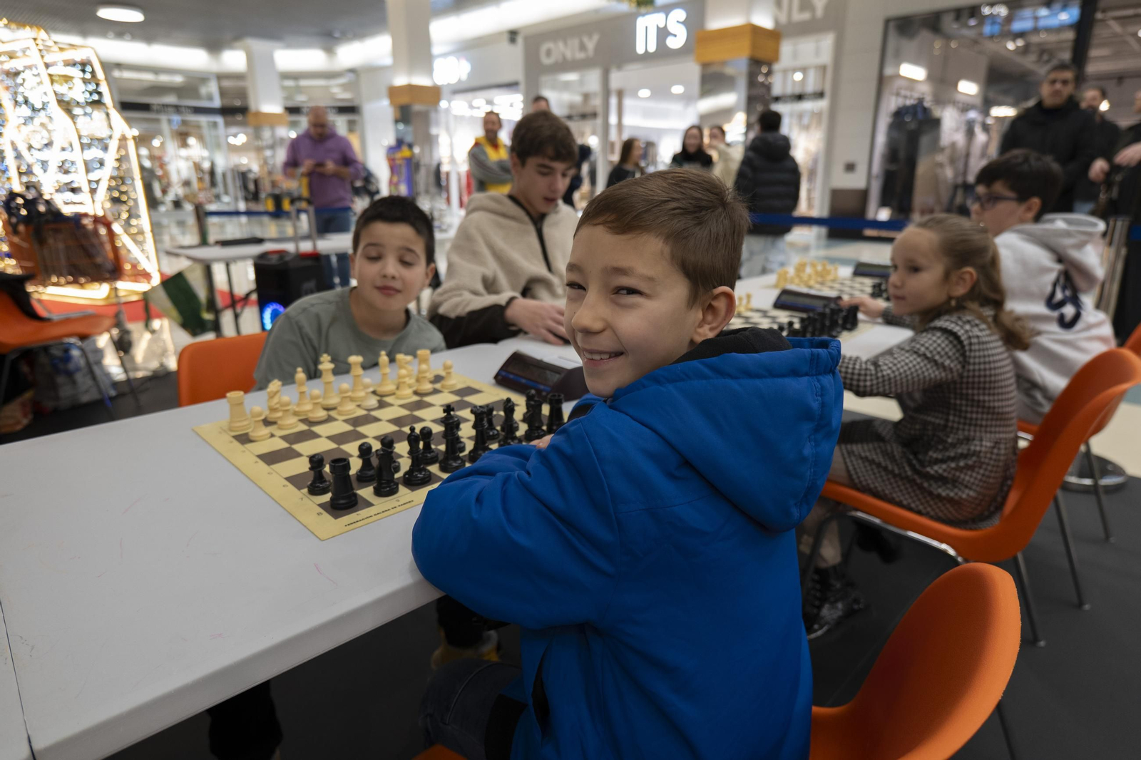 Galería |  El ajedrez, protagonista del fin de semana en Ourense