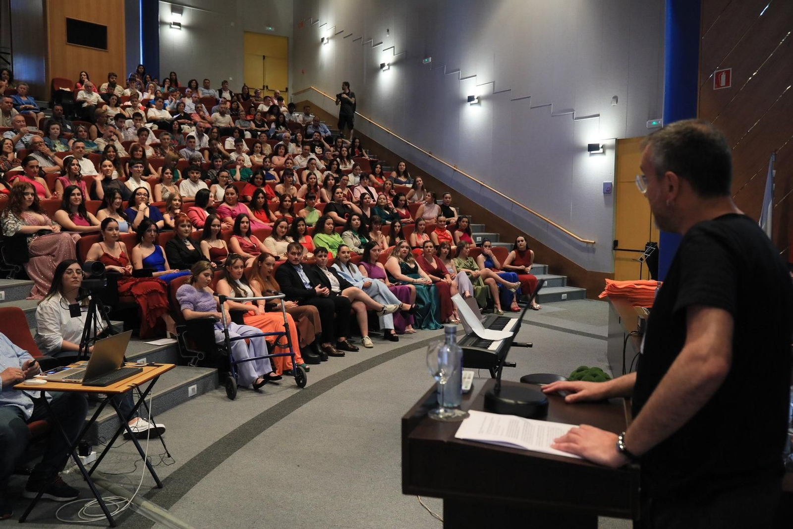 Palabras del profesor.