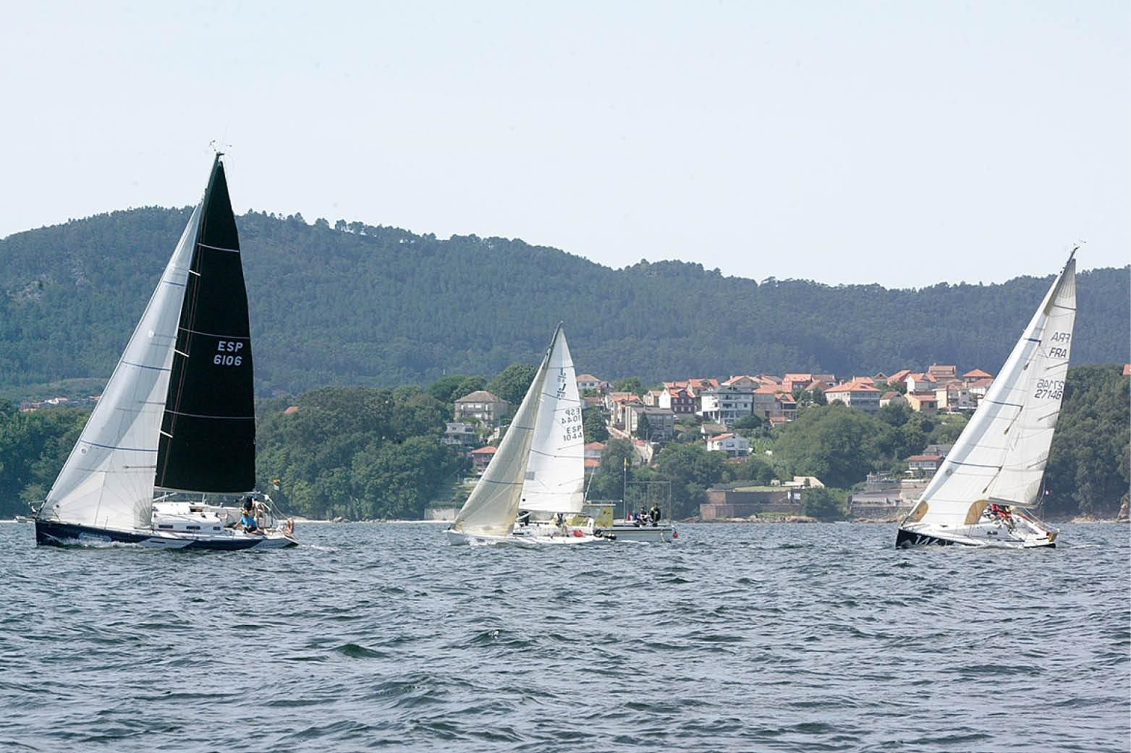 Salida de la primera etapa de la Regata Costa da Vela.
