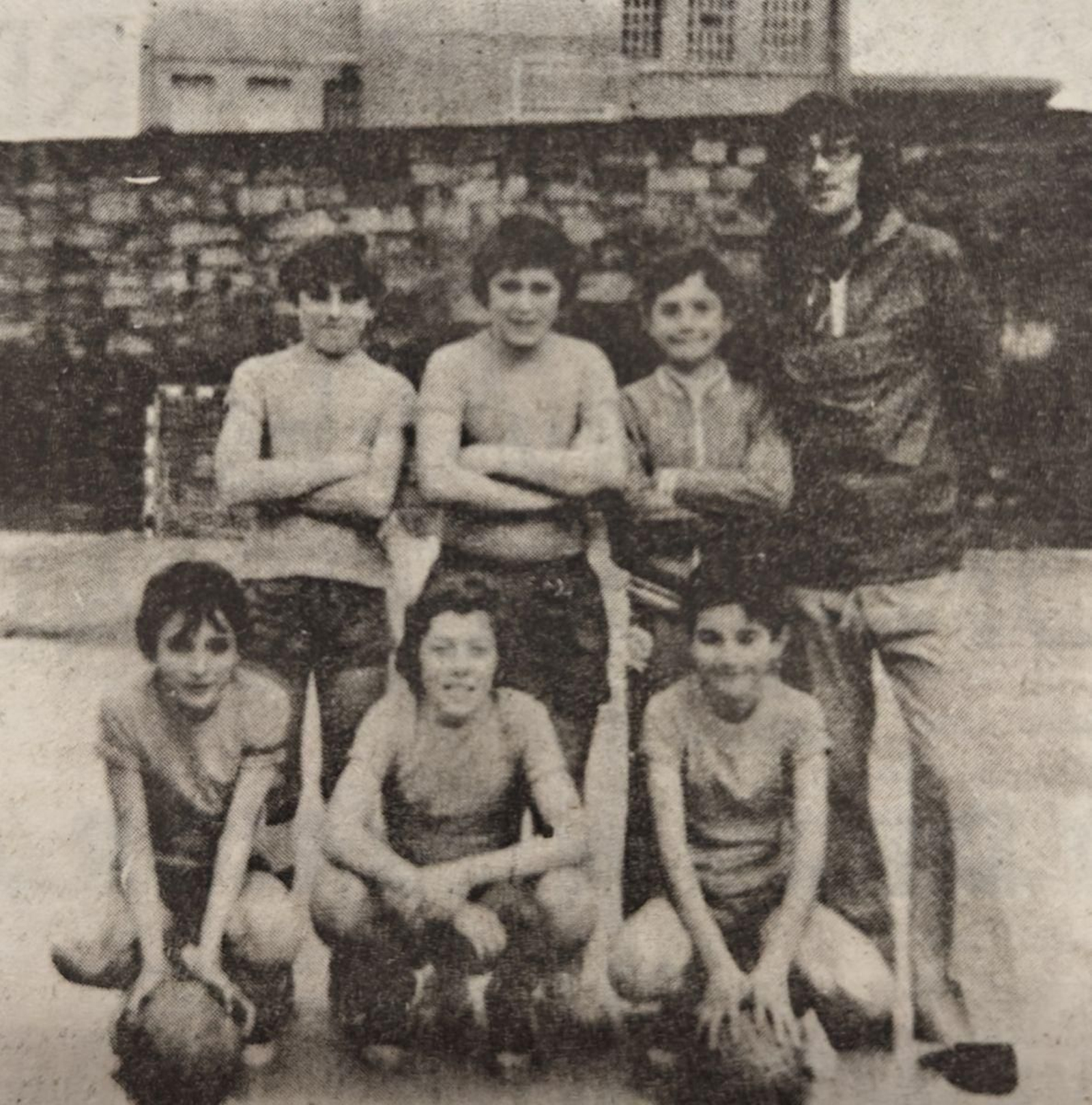 El Burgas OJE con su técnico “Fachety”.