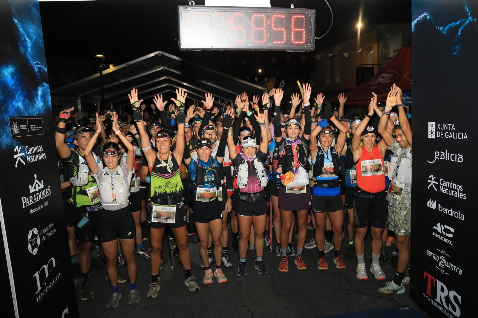 Galería | El Trail Ribeira Sacra cumple diez años y lo celebra entre montes y miradores, en fotos