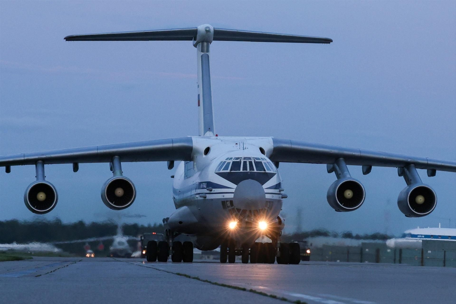 Un avión ruso a punto de despegar