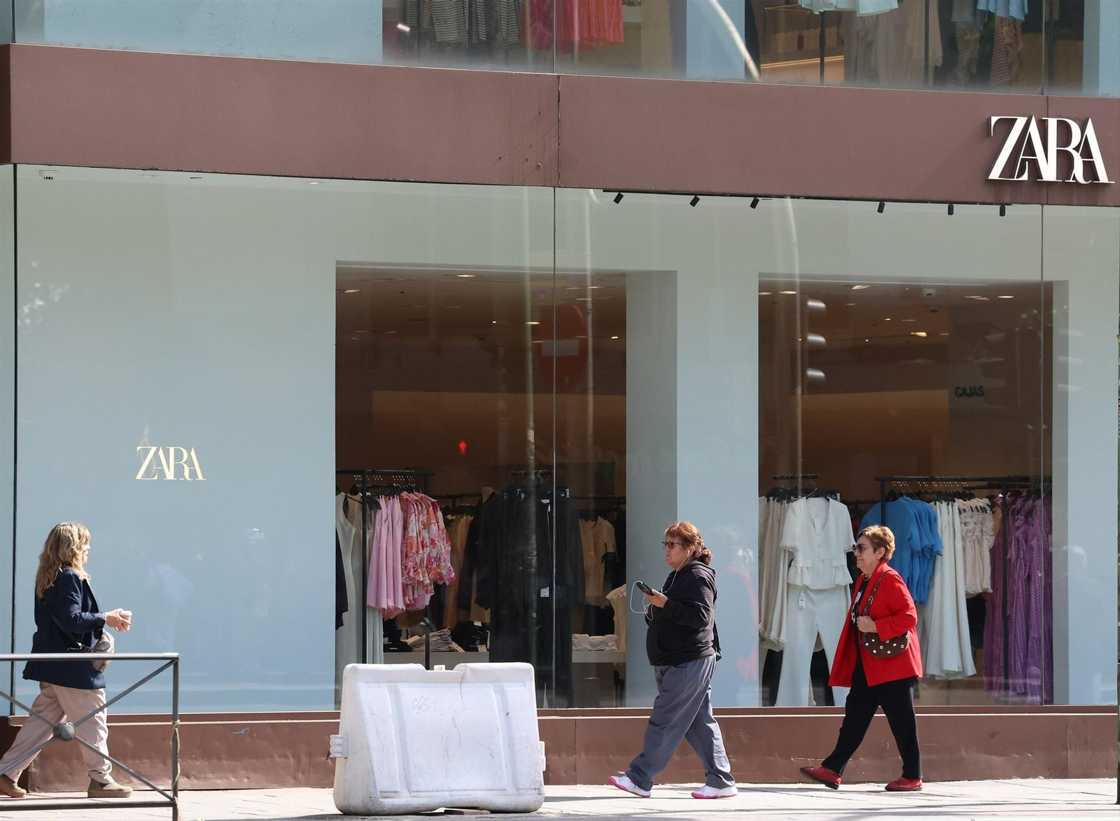 Fachada de una tienda de Zara en Madrid.