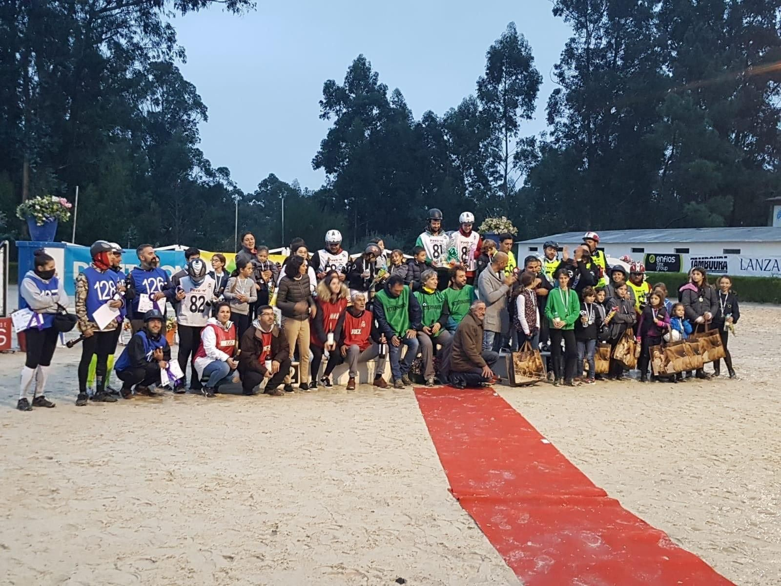 O club Alazán acolleu o seu primeiro raid de hípica con tres probas de adultos e unha competición de promoción para nenos.