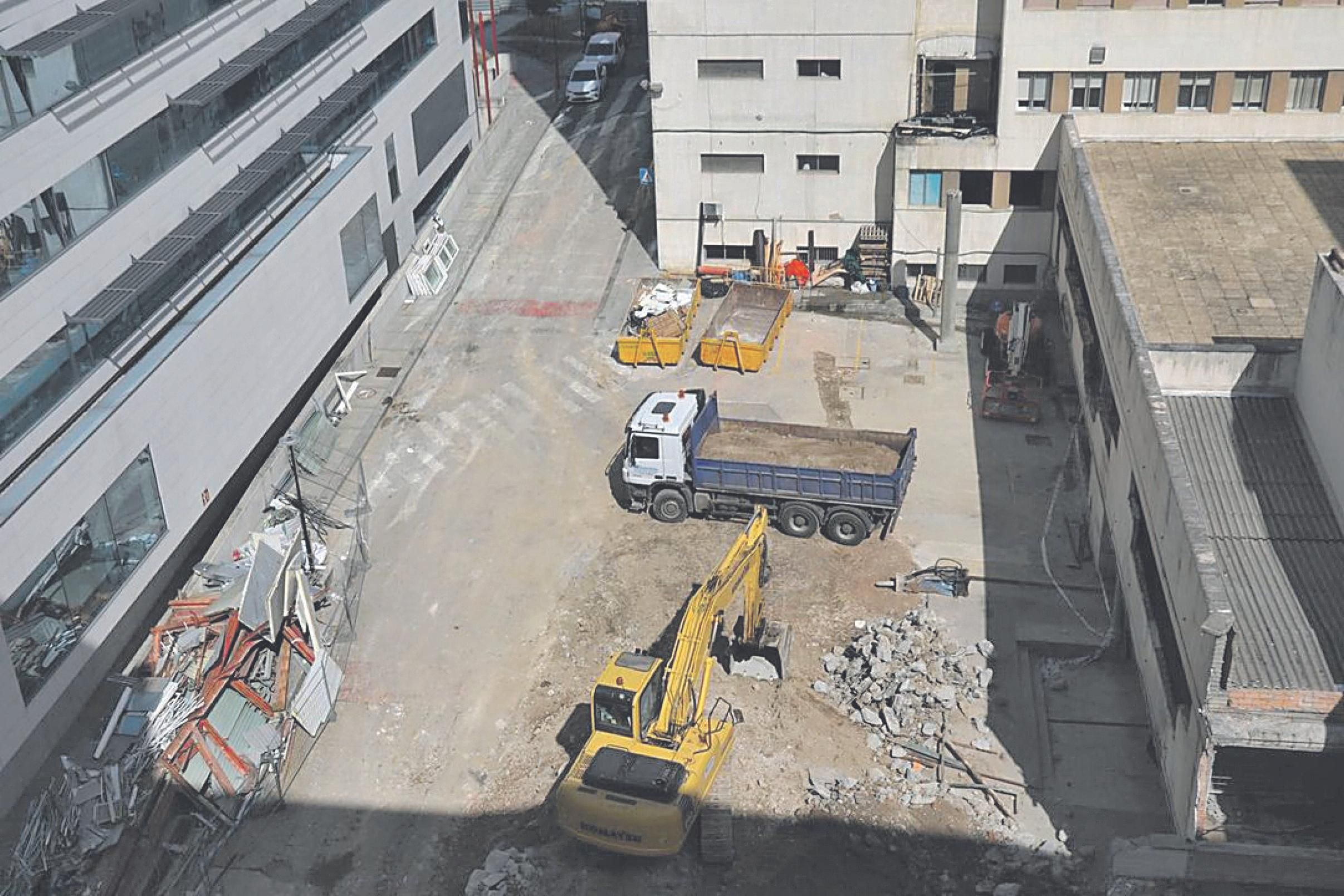 Obras en el nuevo edificio de hospitalización. (JOSÉ PAZ)