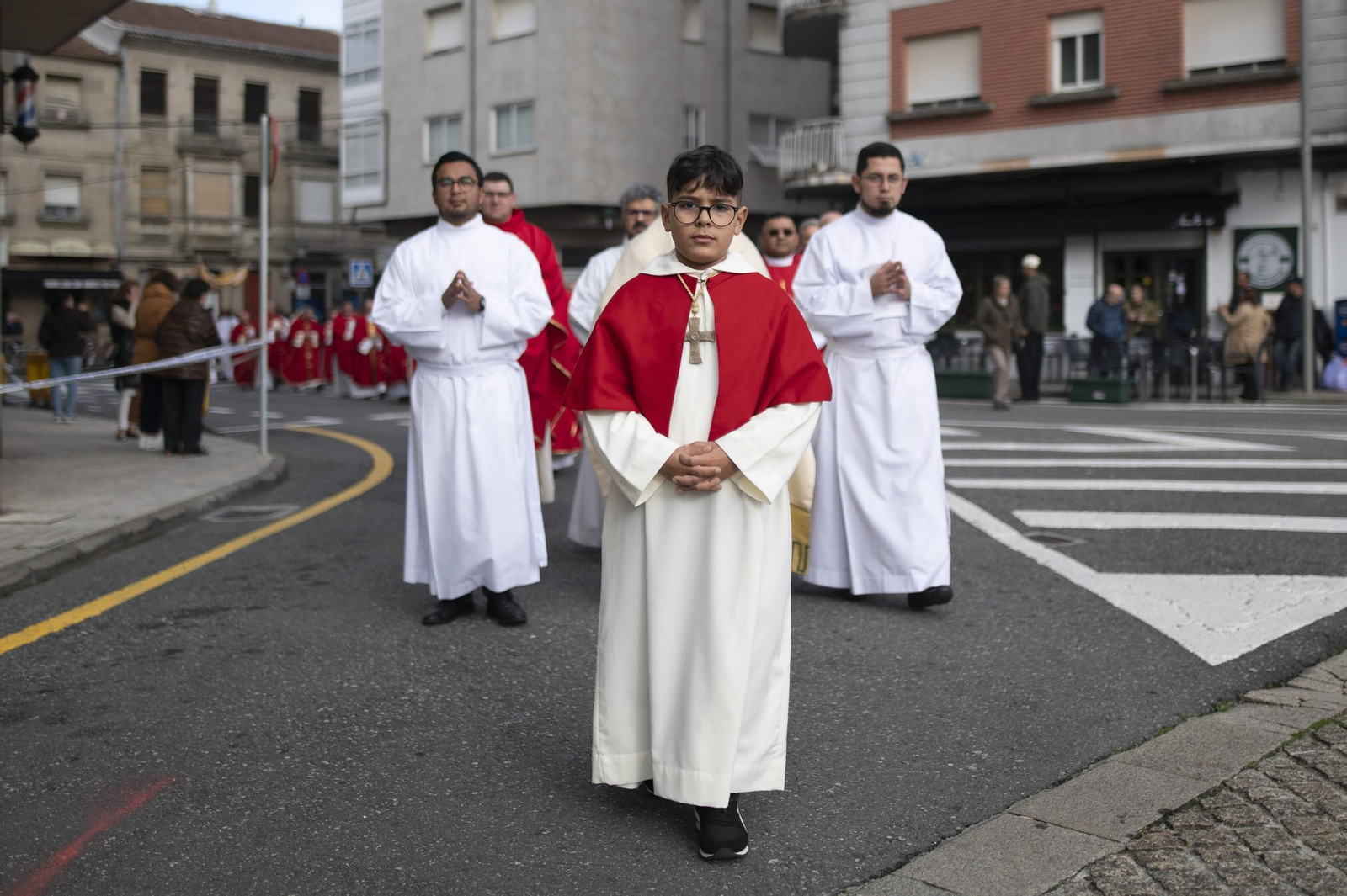 Galería | O Carballiño inicia su año jubilar tras la procesión de la Veracruz
