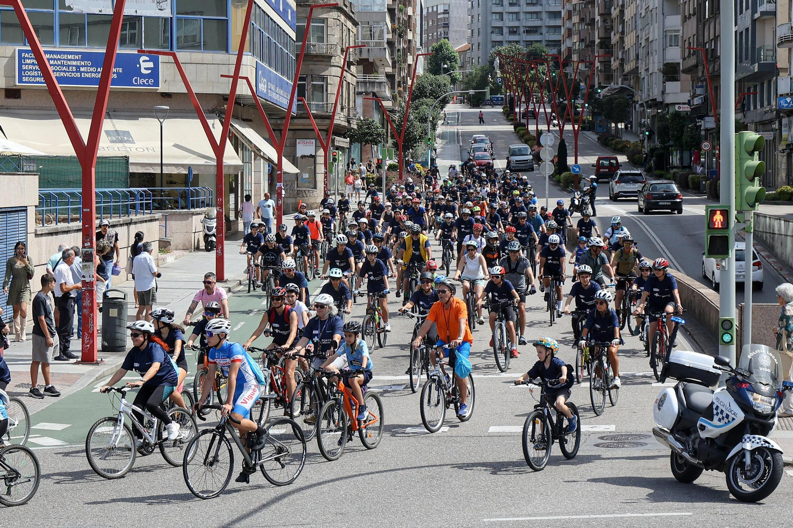 Galería | El ciclismo toma Vigo con la primera edición del Día de la Bici de Atlántico