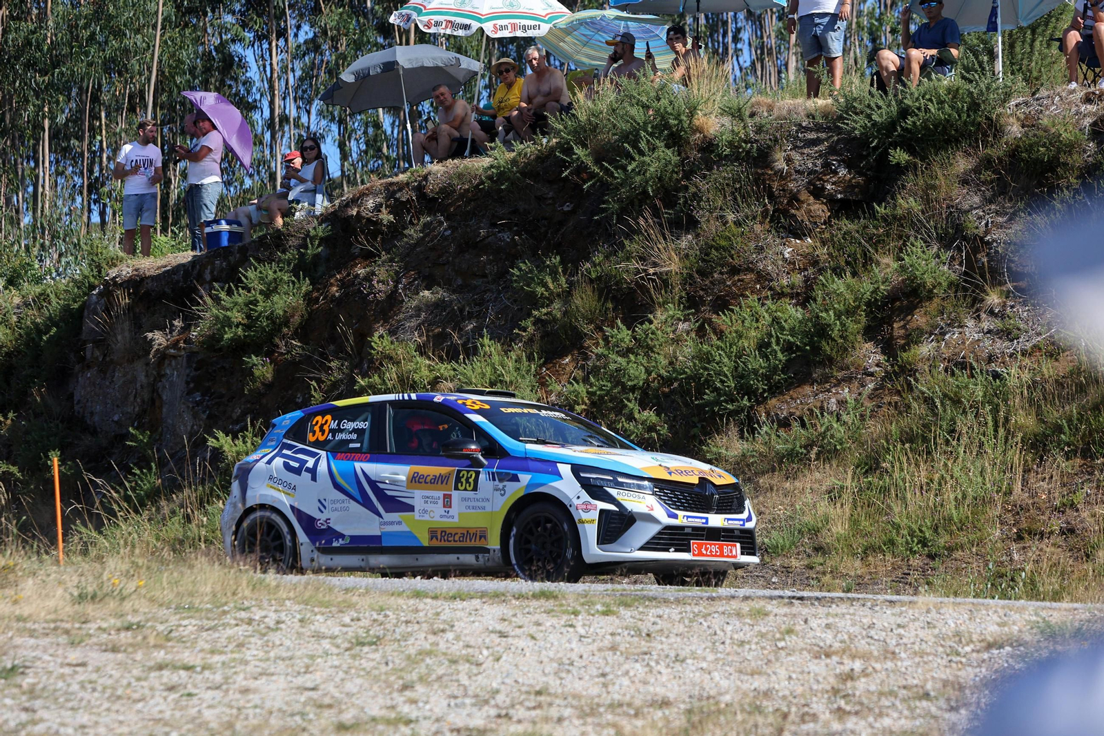 Galería | Los coches se apoderan de Vigo en el primer día del Rally Rías Baixas